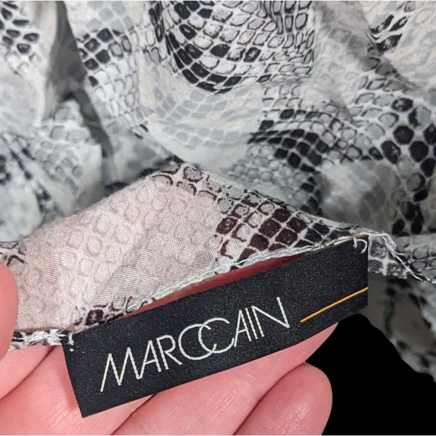 Other Marc Cain Sports Grey And Pink Snake Print Scarf Size ONE SIZE - 6 Thumbnail