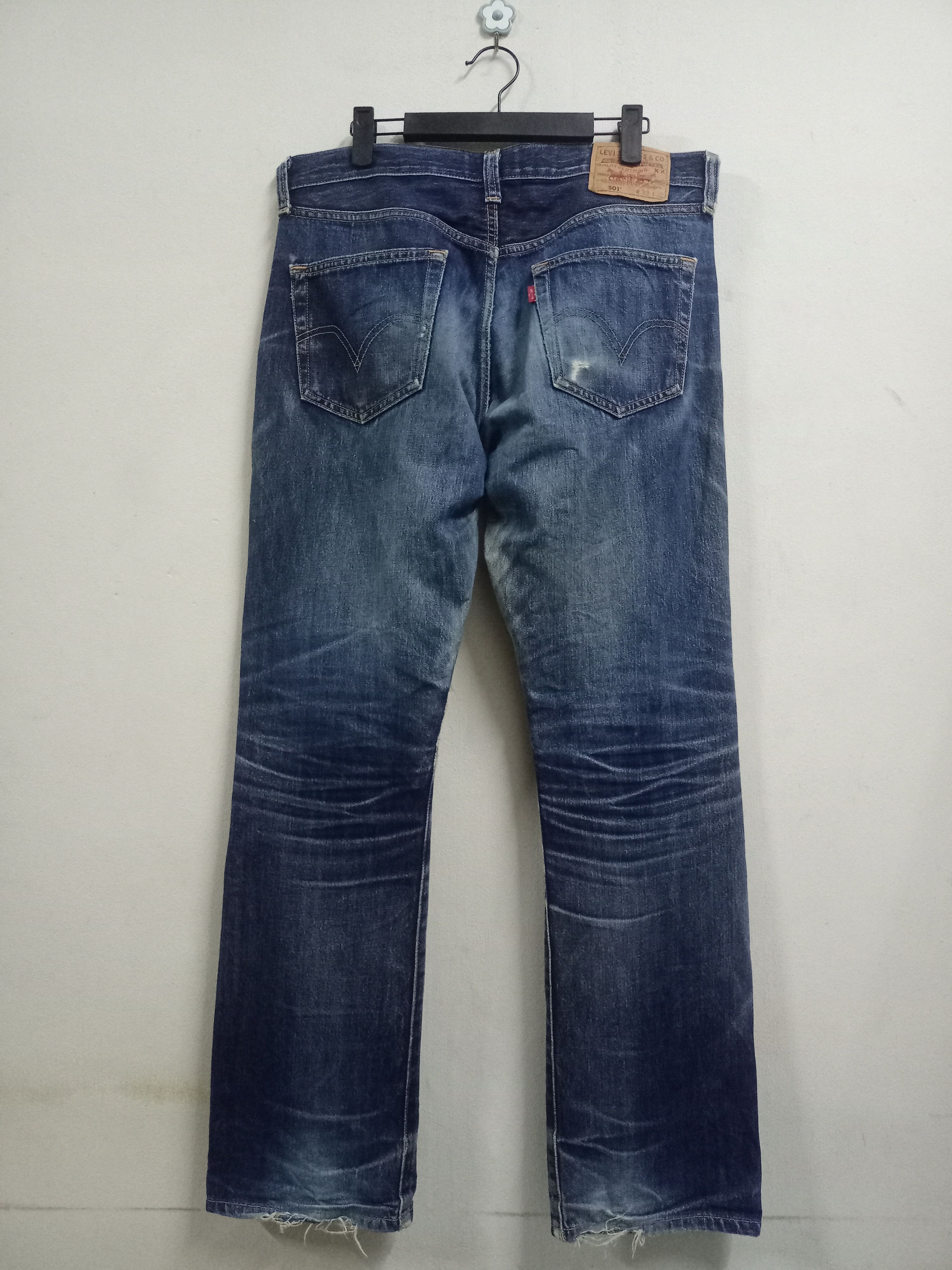 Levi's × Levi's Vintage Clothing Vintage 90s Levis 501 Blue Wash Distressed Baggy Jeans 34x30 Size US 34 / EU 50 - 10 Thumbnail