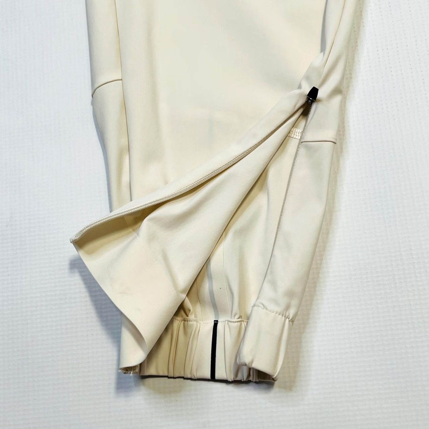 Vintage ALWRLD Pants Mens XL Cream Recycled Nylon Zip Ankle Stretch Athletic Joggers Size US 36 / EU 52 - 5 Thumbnail