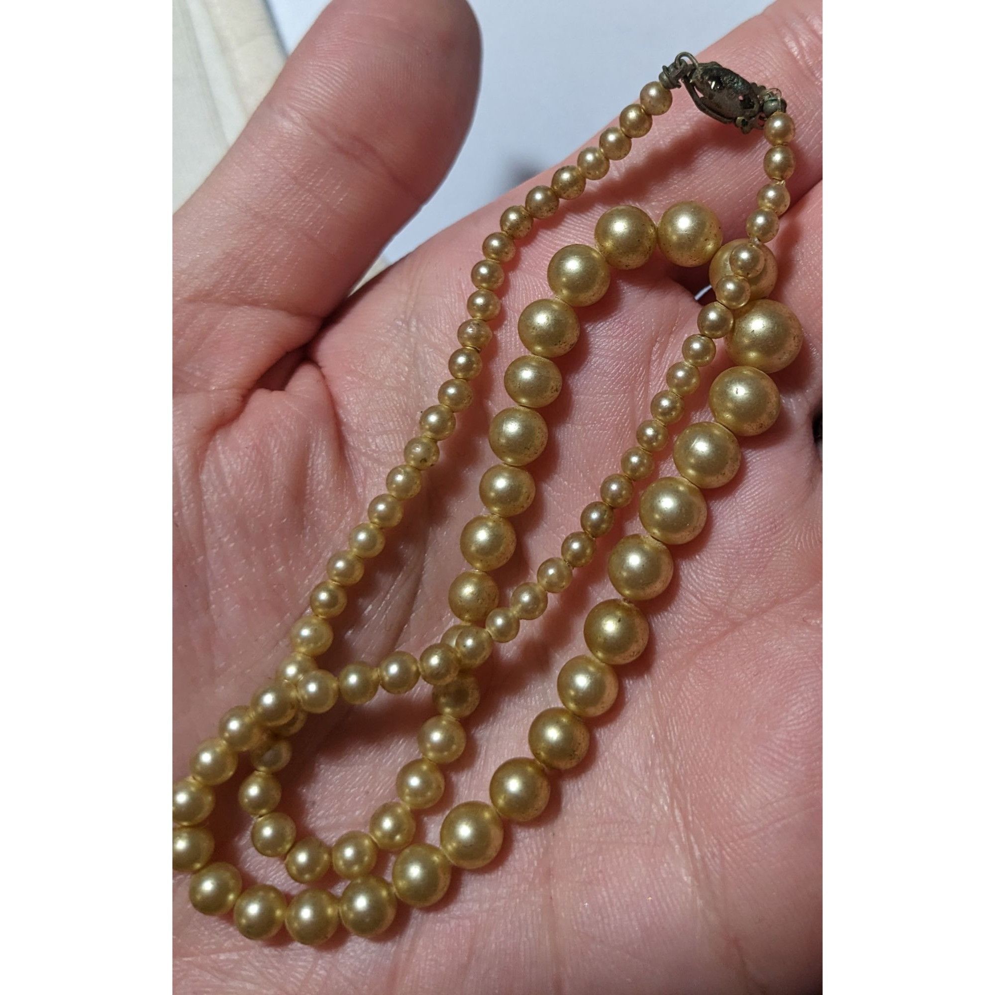 Other Vintage Gold Graduated Faux Pearl Necklace Size ONE SIZE - 7 Thumbnail