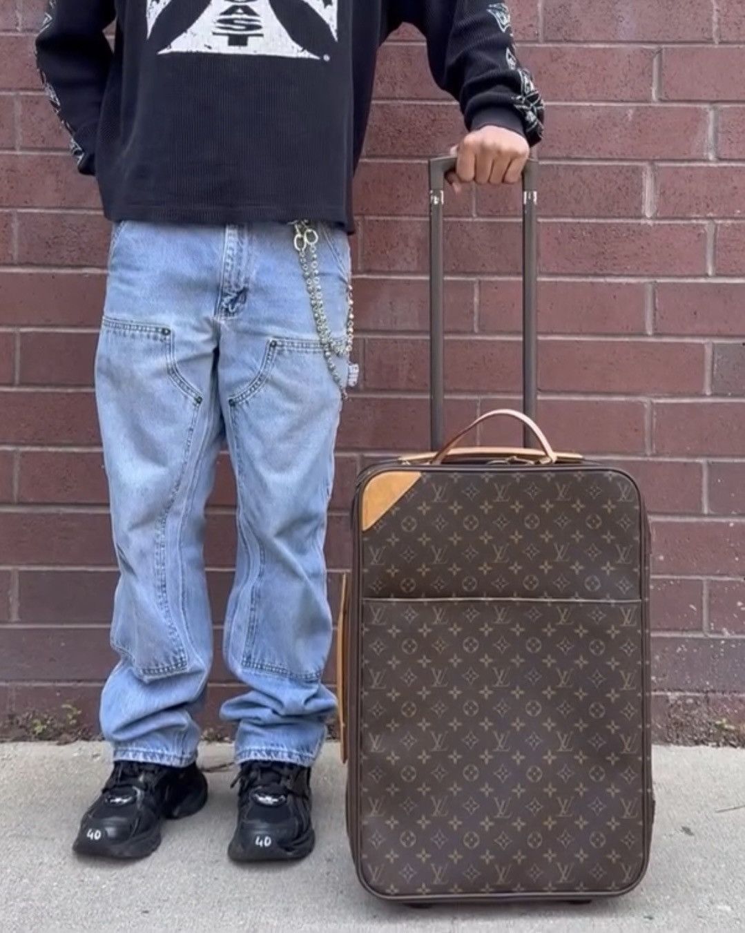 Louis Vuitton Louis Vuitton Monogram Leather Pegas 55 Rolling Suitcase Size ONE SIZE - 4 Thumbnail