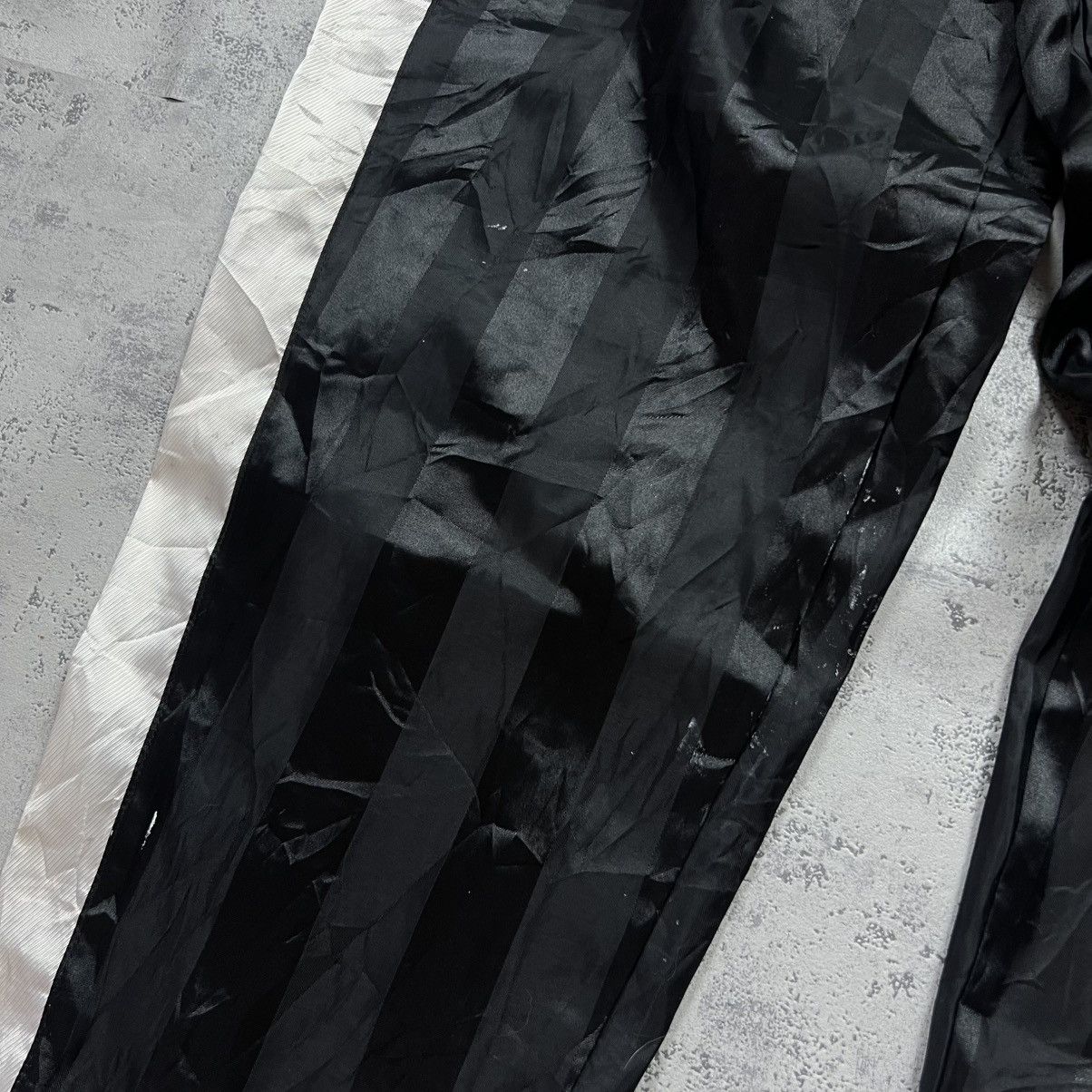 Nike 00s NIKE SWOOSH VINTAGE Y2K GORPCORE PARACHUTE RETRO PANTS Size US 32 / EU 48 - 6 Thumbnail