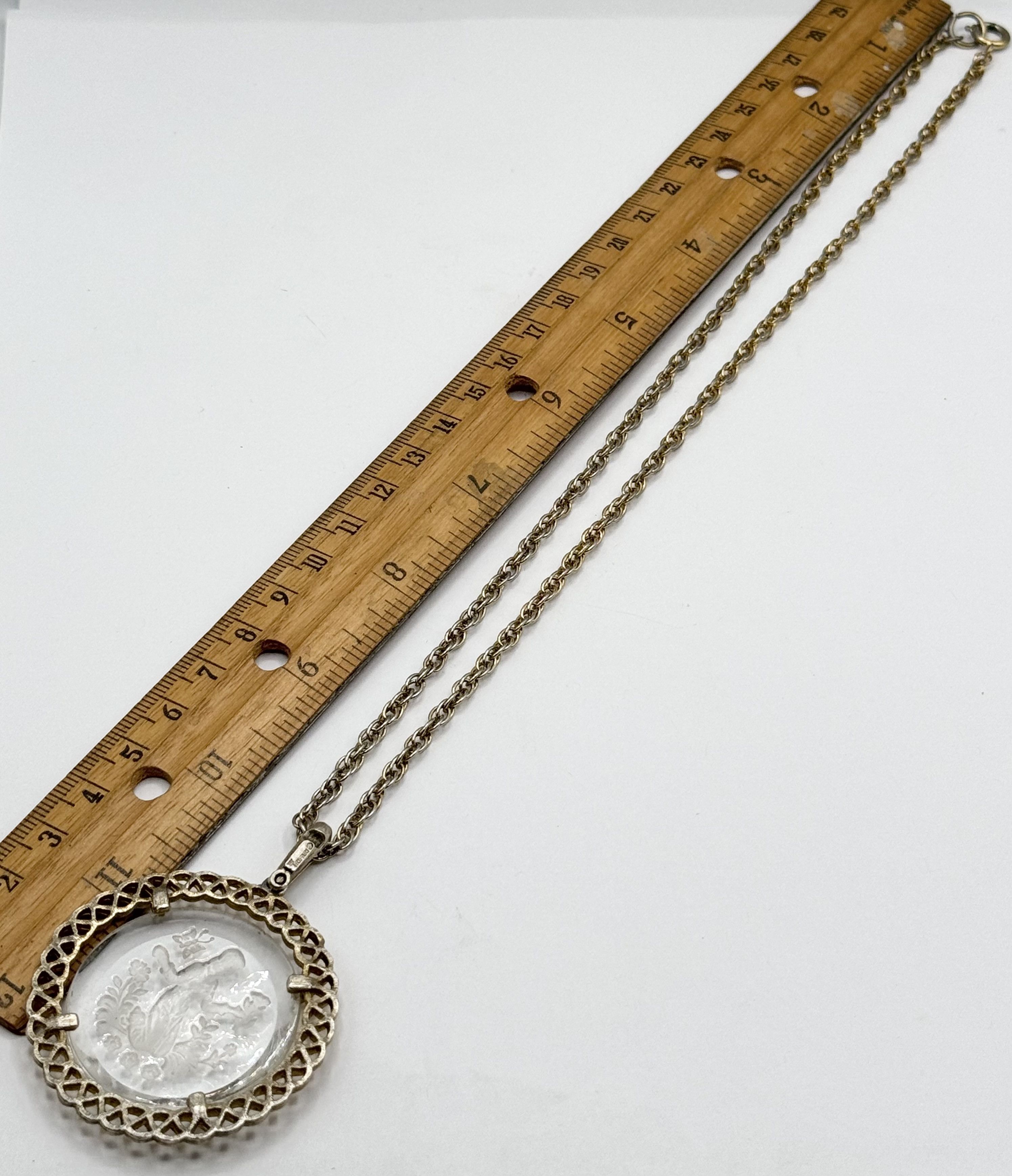 Vintage Vintage Crown Trifari Lucite Zodiac Intaglio Pendant Necklac Size ONE SIZE - 6 Thumbnail