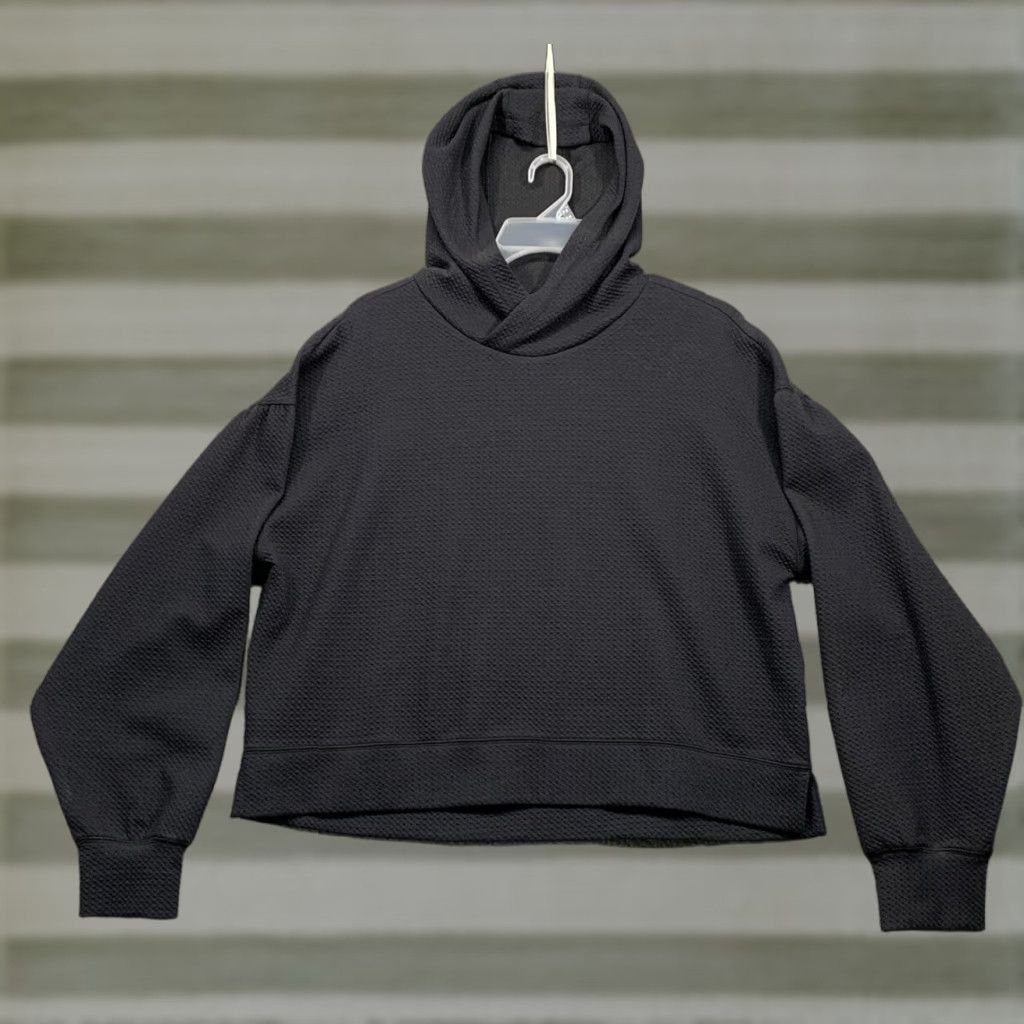 Vintage All in Motion Women's Cropped Hooded Sweatshirt XXL Black Relaxed Fit Sweatshirt Size XXL / US 16-18 / IT 52-54 - 1 Thumbnail