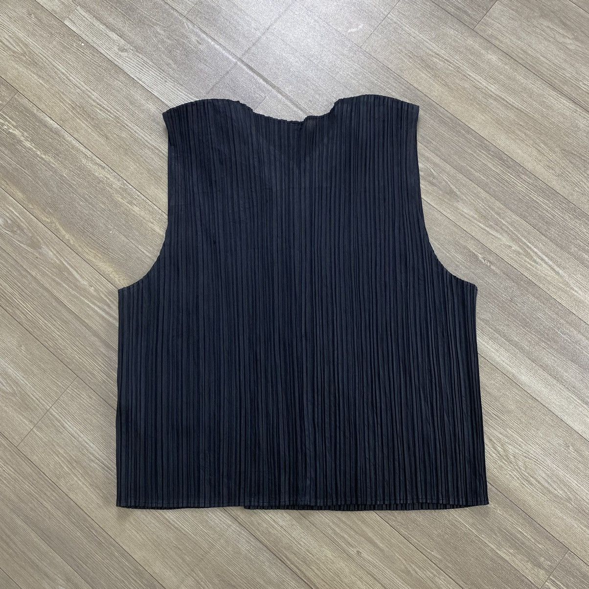 Pleats Please Issey Miyake Vintage Pleats Please Issey Miyake Stretch Black Vest Size US S / EU 44-46 / 1 - 13 Thumbnail