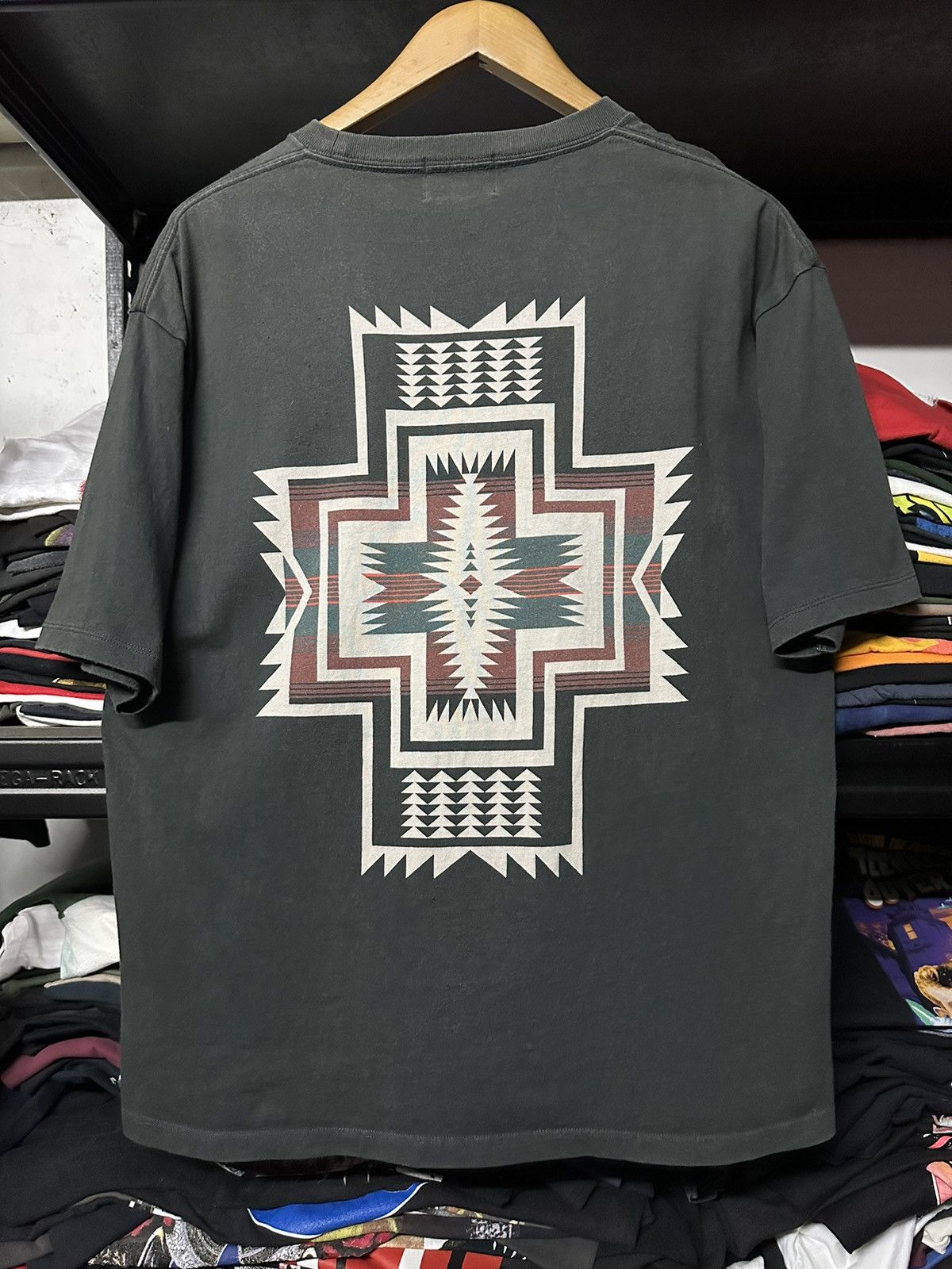 Pendleton × Vintage Vintage Pendleton Native Navajo Sun Faded Tee Size US L / EU 52-54 / 3 - 1 Thumbnail