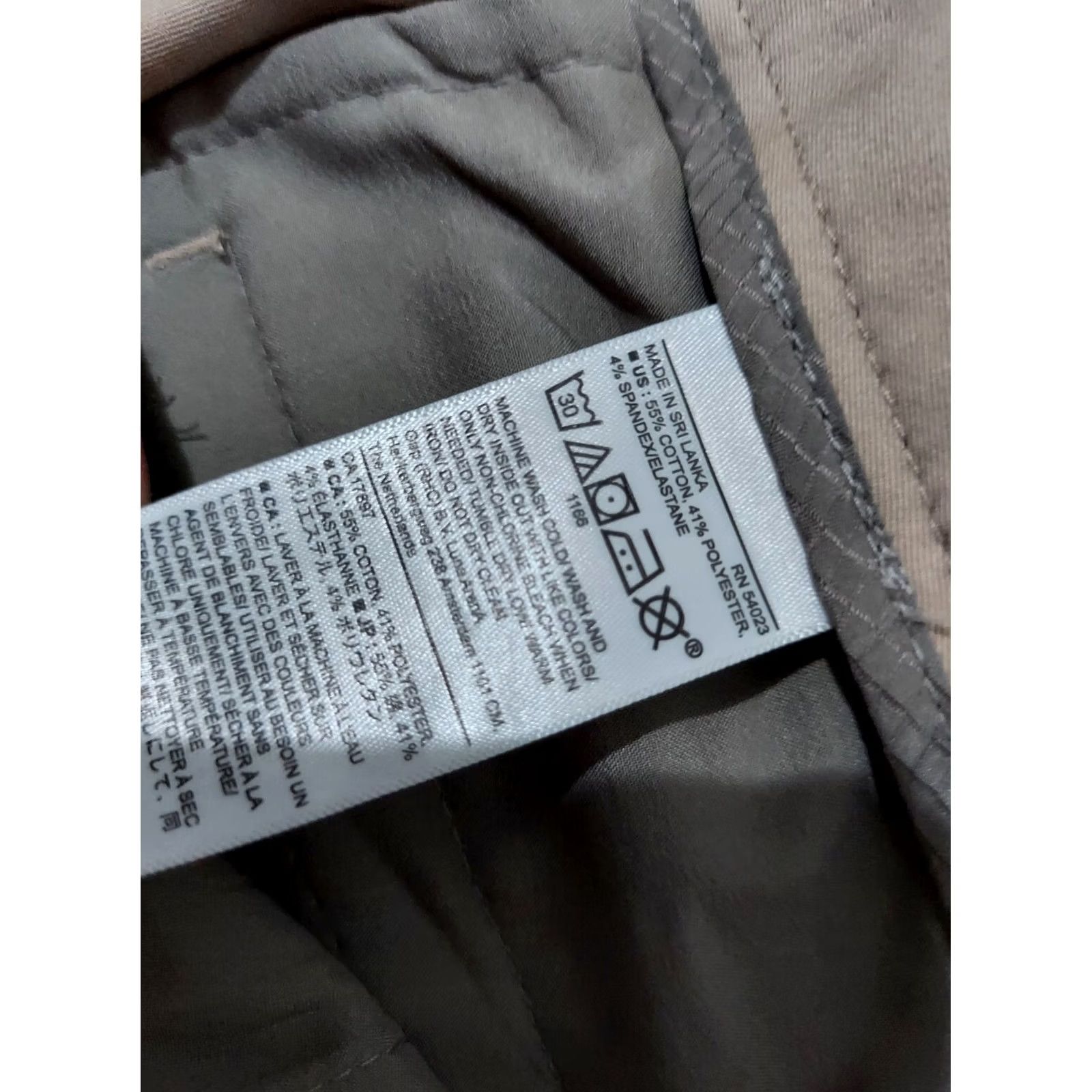 Banana Republic Banana Republic Dress Pants Mens 38x32 Regular Beige Khaki Slack Trouser Performance Dress Pants Mens Beige 90s Size US 32 / EU 48 - 7 Thumbnail