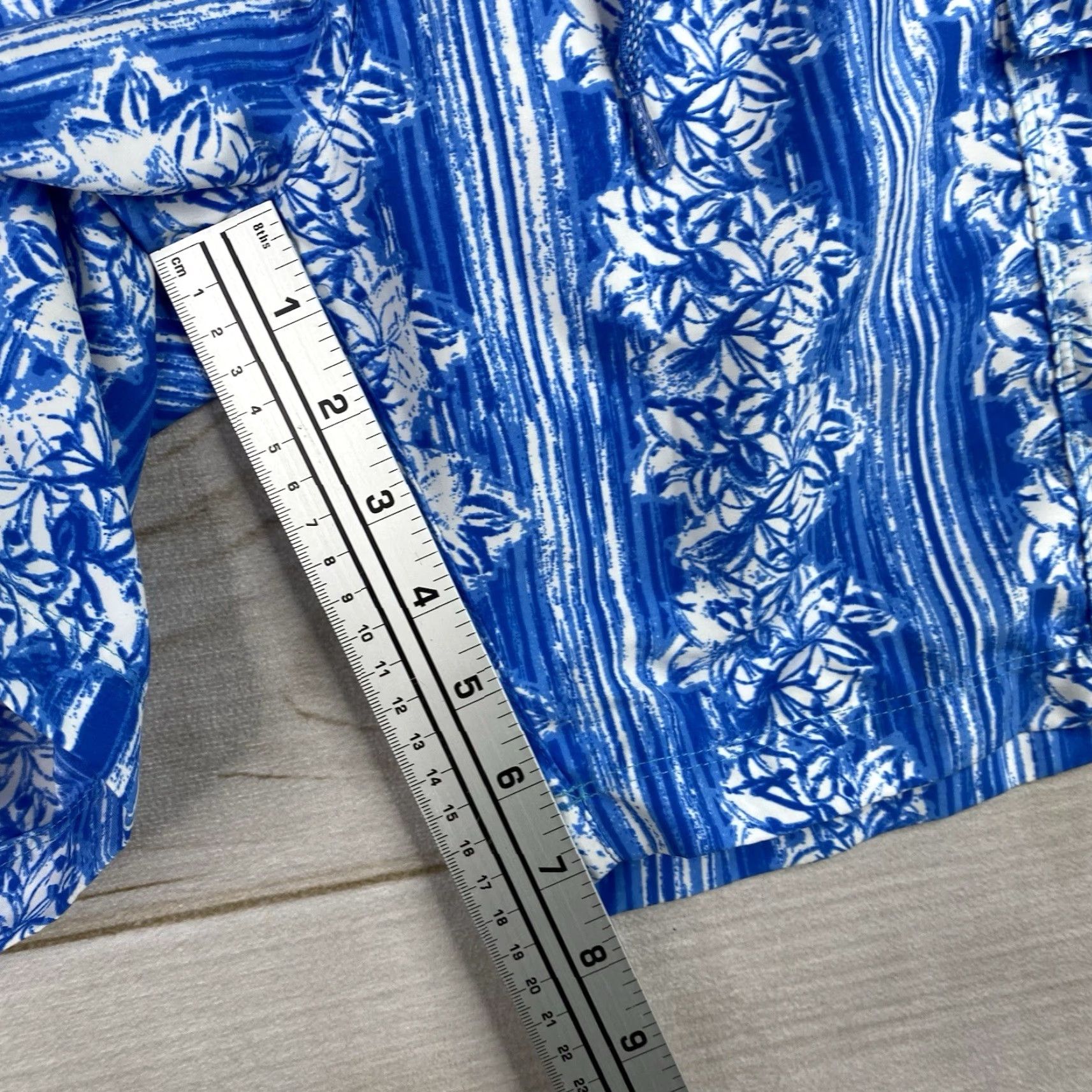 The North Face The North Face Women Swim Shorts 6 Blue Floral Unlined Quick Dry Drawstring Size 28" / US 6 / IT 42 - 4 Thumbnail