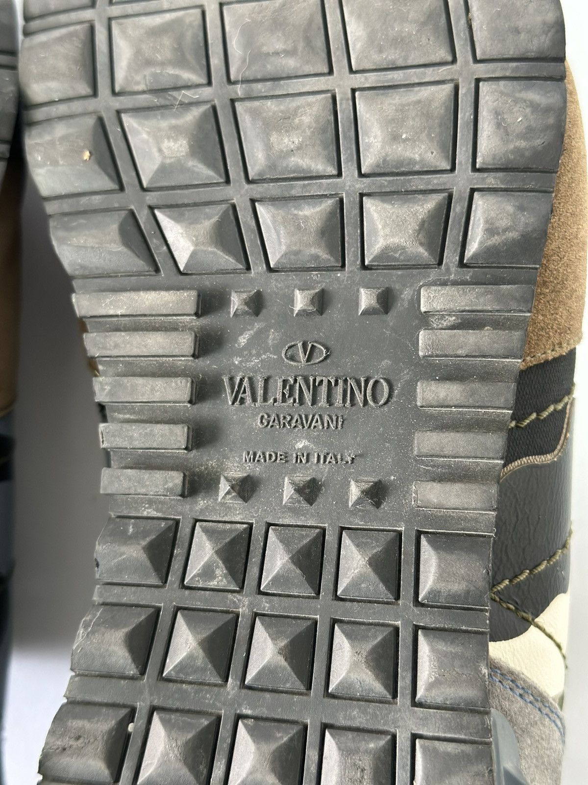 Valentino VALENTINO GARAVANI MULTI CAMOUFLAGE ROCKRUNNER TRAINER Size US 9.5 / EU 42-43 - 6 Thumbnail