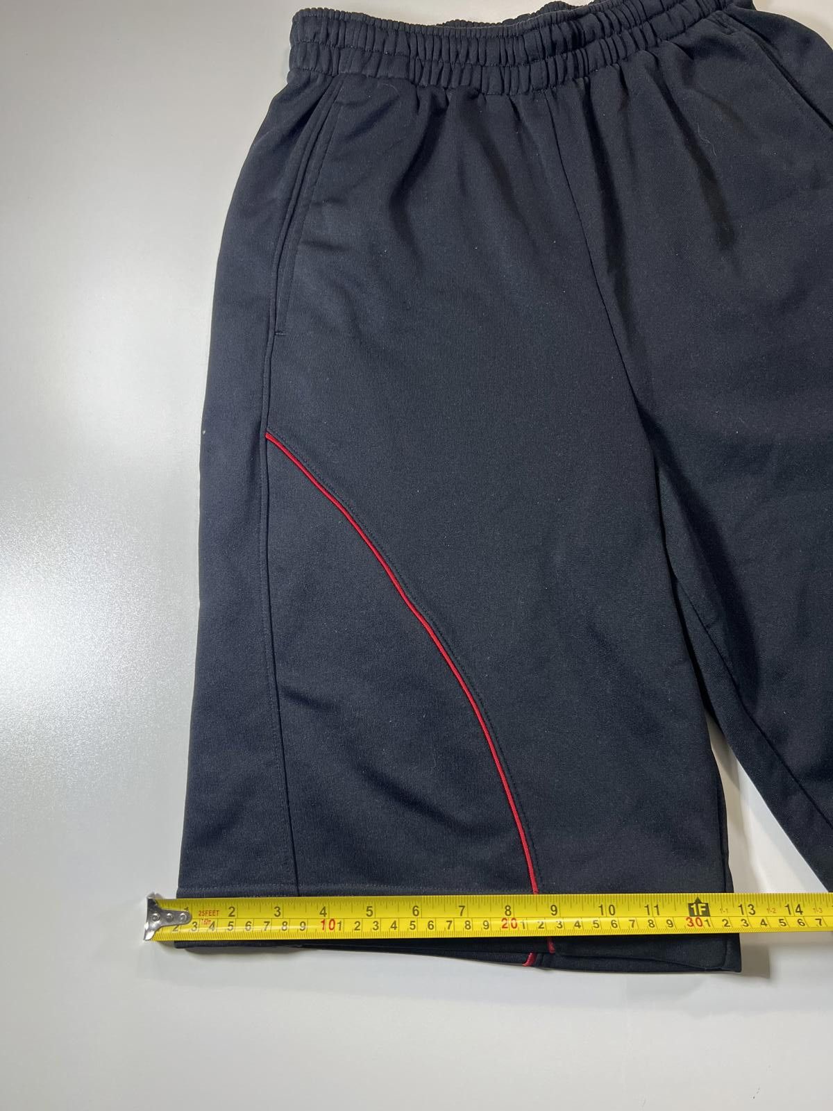 Jordan Brand Jordan Black Athletic Shorts with Red Piping Detail Size S Size US 30 / EU 46 - 7 Thumbnail