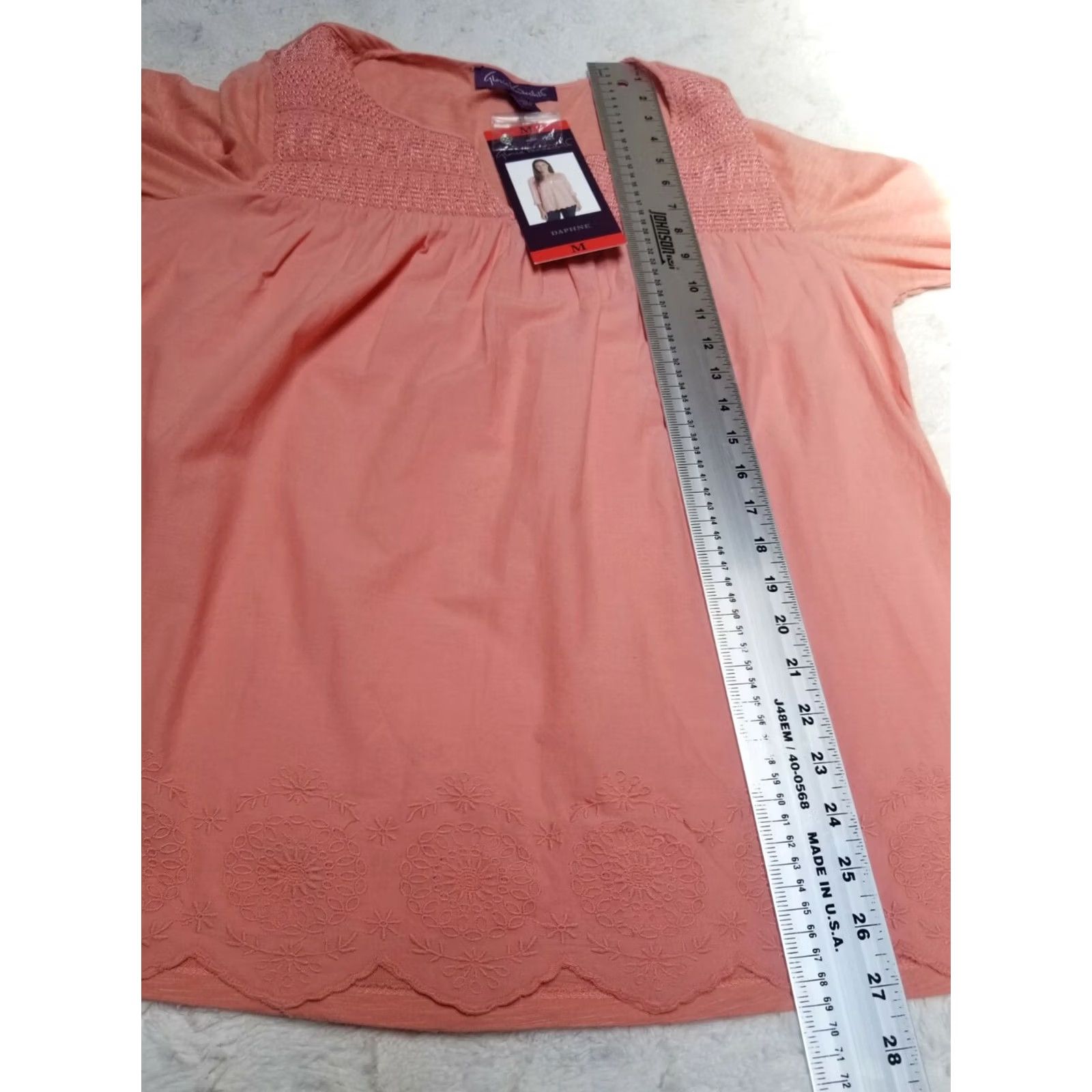 Gloria Vanderbilt Gloria Vanderbilt Daphne Womens Top Medium Coral Embroidered Roll Tab Sleeve Blouse Size M / US 6-8 / IT 42-44 - 6 Thumbnail