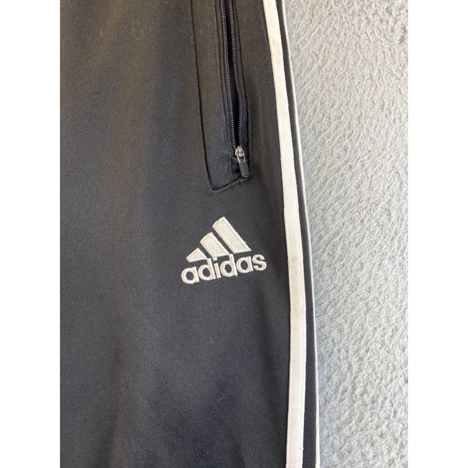 Adidas VINTAGE? No. Adidas Track Pants Black Mens Large Regular Athletic Pants 34-inch Waist Inseam 32 Drawstring Side Zip 69-59 Size US 33 - 2 Thumbnail