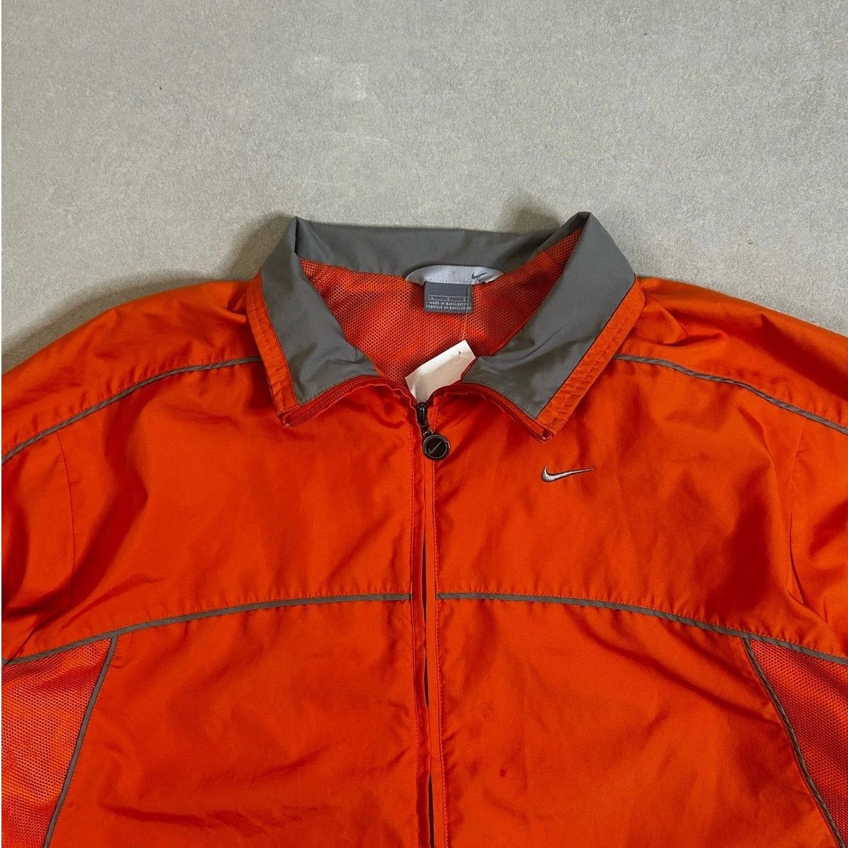Nike 2000s Vintage Nike Orange Zip Up Windbreaker Size L Size US L / EU 52-54 / 3 - 2 Thumbnail
