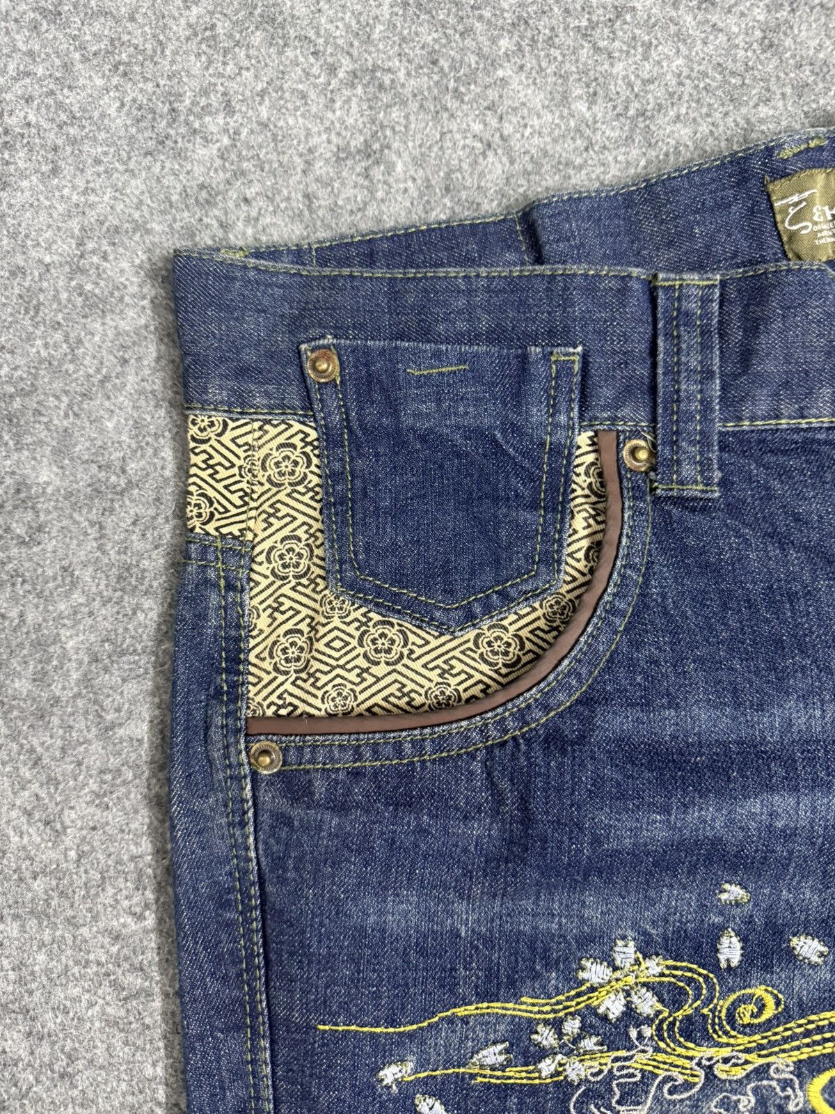Karakuri Tamashii A6 GOLD FISH KOI EMBROIDERED LIKE KARAKURI SUKAJAN Size US 34 / EU 50 - 6 Thumbnail