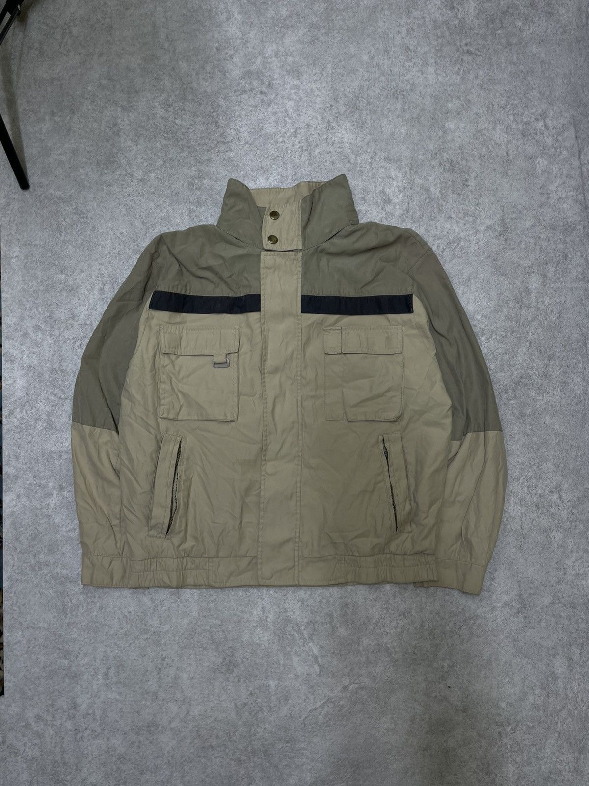 Vintage Utility Bomber Built Like Ski Gear, Styled For The Street Size US L / EU 52-54 / 3 - 1 Thumbnail