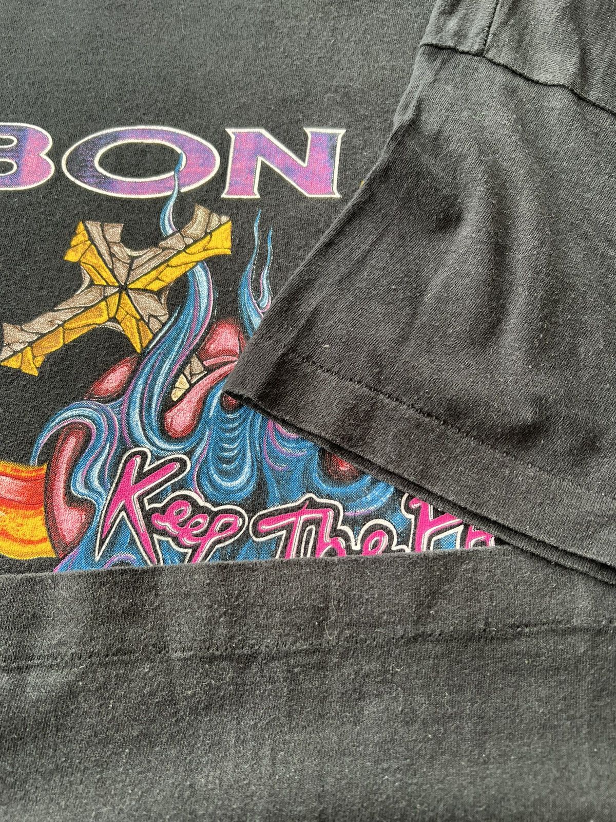 Band Tees Vintage 1993 Bon Jovi Keep The Faith Black T-shirt Size US L / EU 52-54 / 3 - 10 Thumbnail