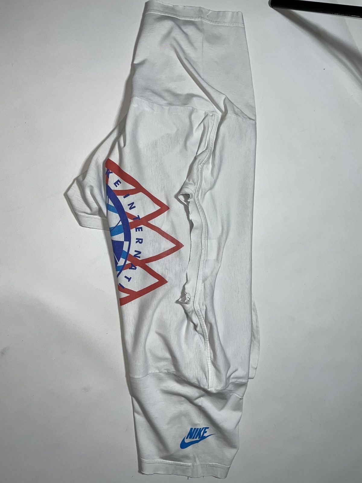 Nike Vintage 80’s Nike International tee RARE Size US L / EU 52-54 / 3 - 6 Thumbnail