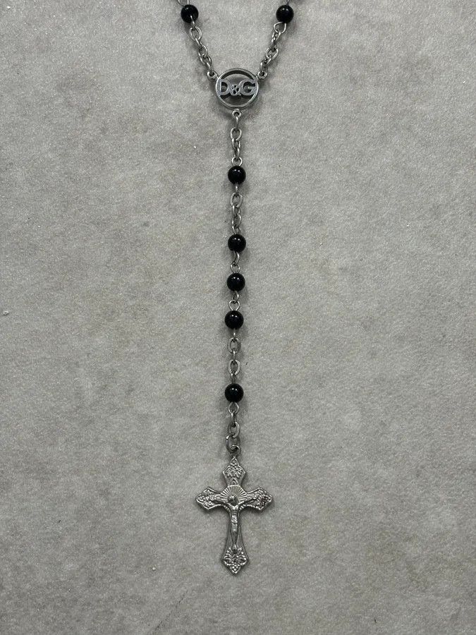 Dolce & Gabbana 2000s Dolce & Gabbana Black Rosary Cross Necklace Size ONE SIZE - 3 Thumbnail