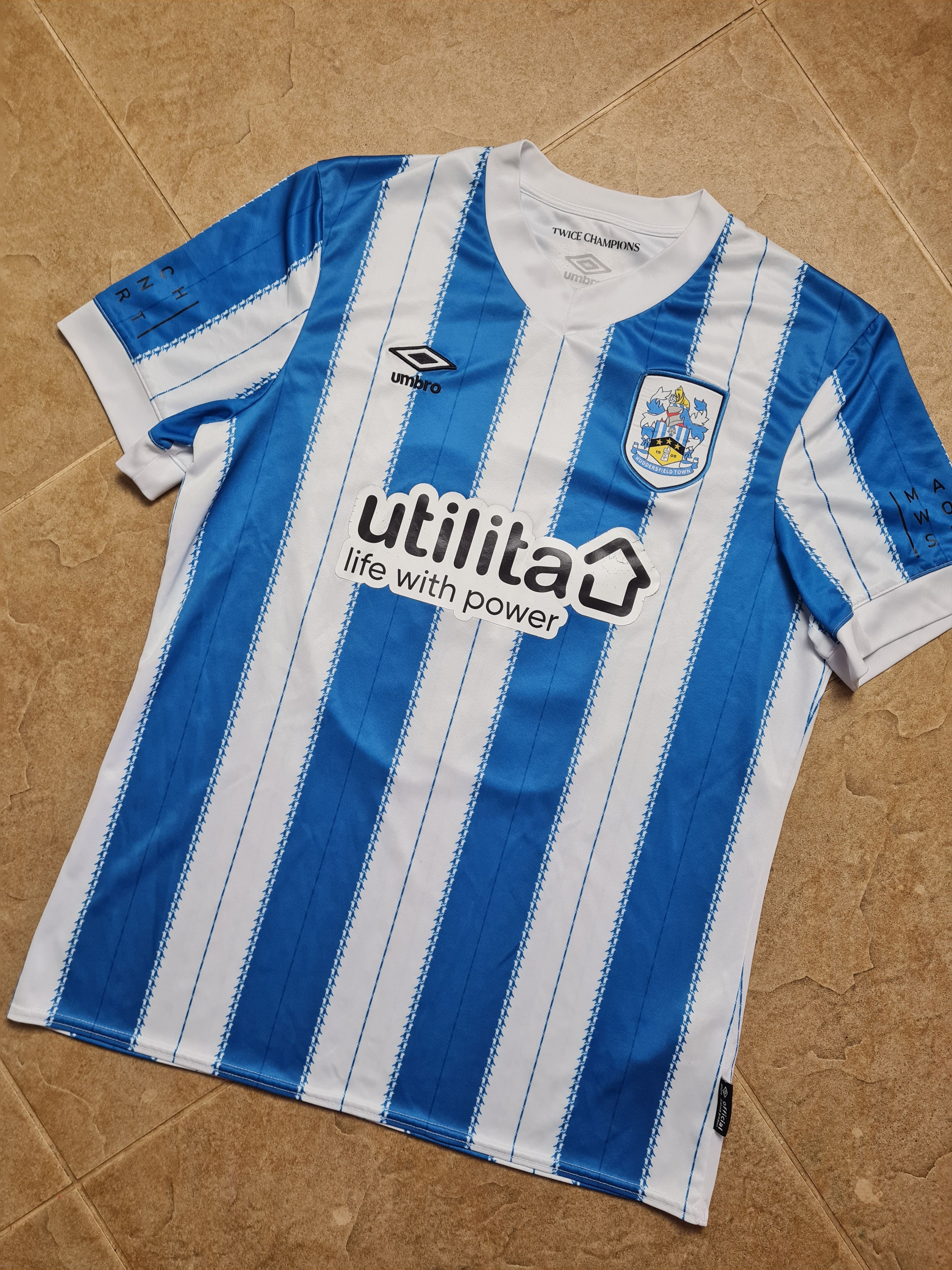 Umbro Huddersfield Town Home Shirt 2024/25 Umbro Mens Blue White Size US L / EU 52-54 / 3 - 6 Thumbnail