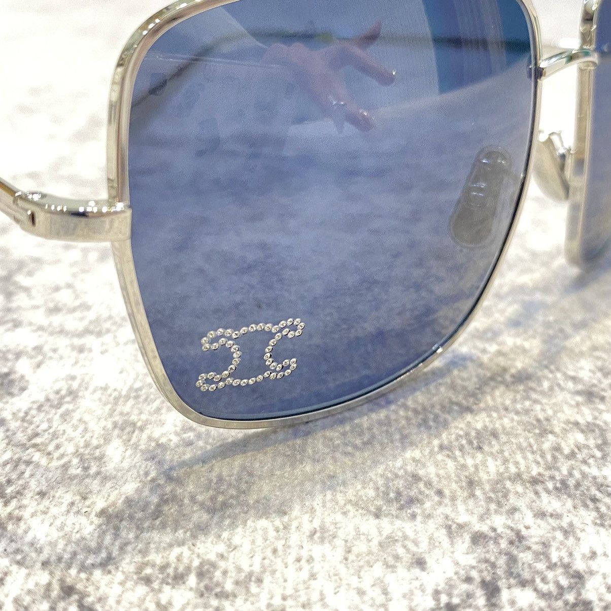 Celine CELINE CL40284U 16V Rhinestone Triomphe Size ONE SIZE - 7 Thumbnail