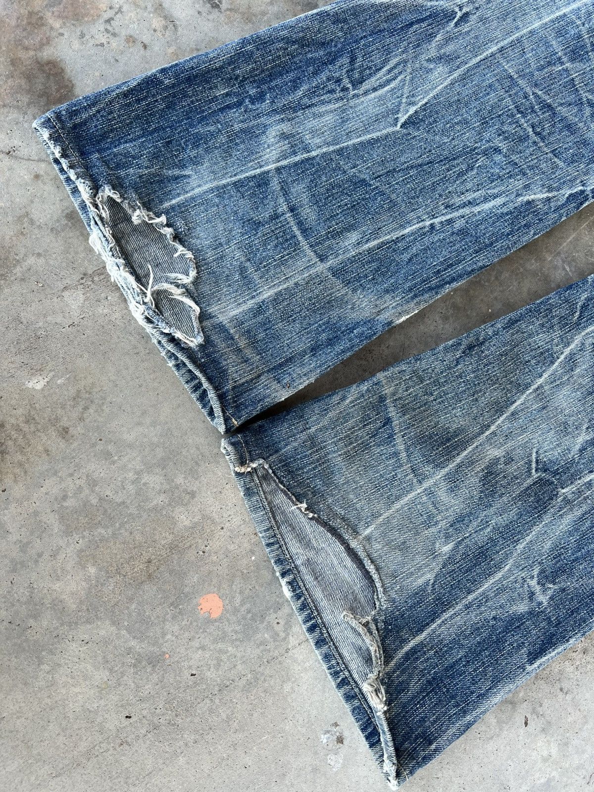 Japanese Brand 💥FLARE💥VINTAGE 90’S STYLE BLUE WAY DISTRESS JEANS VERY RARE Size US 31 - 14 Thumbnail