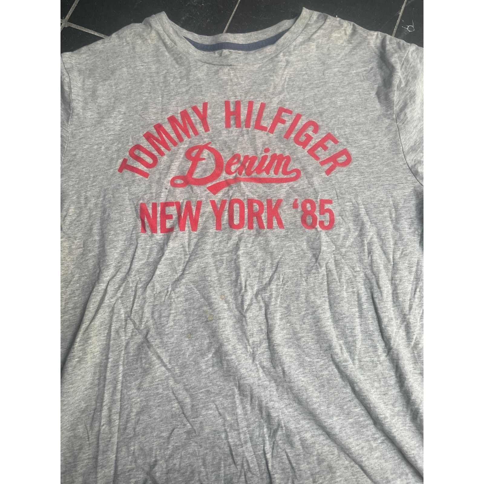 Tommy Hilfiger Tommy Hilfiger Denim New York Tshirt Grey Size Large Size US L / EU 52-54 / 3 - 1 Thumbnail