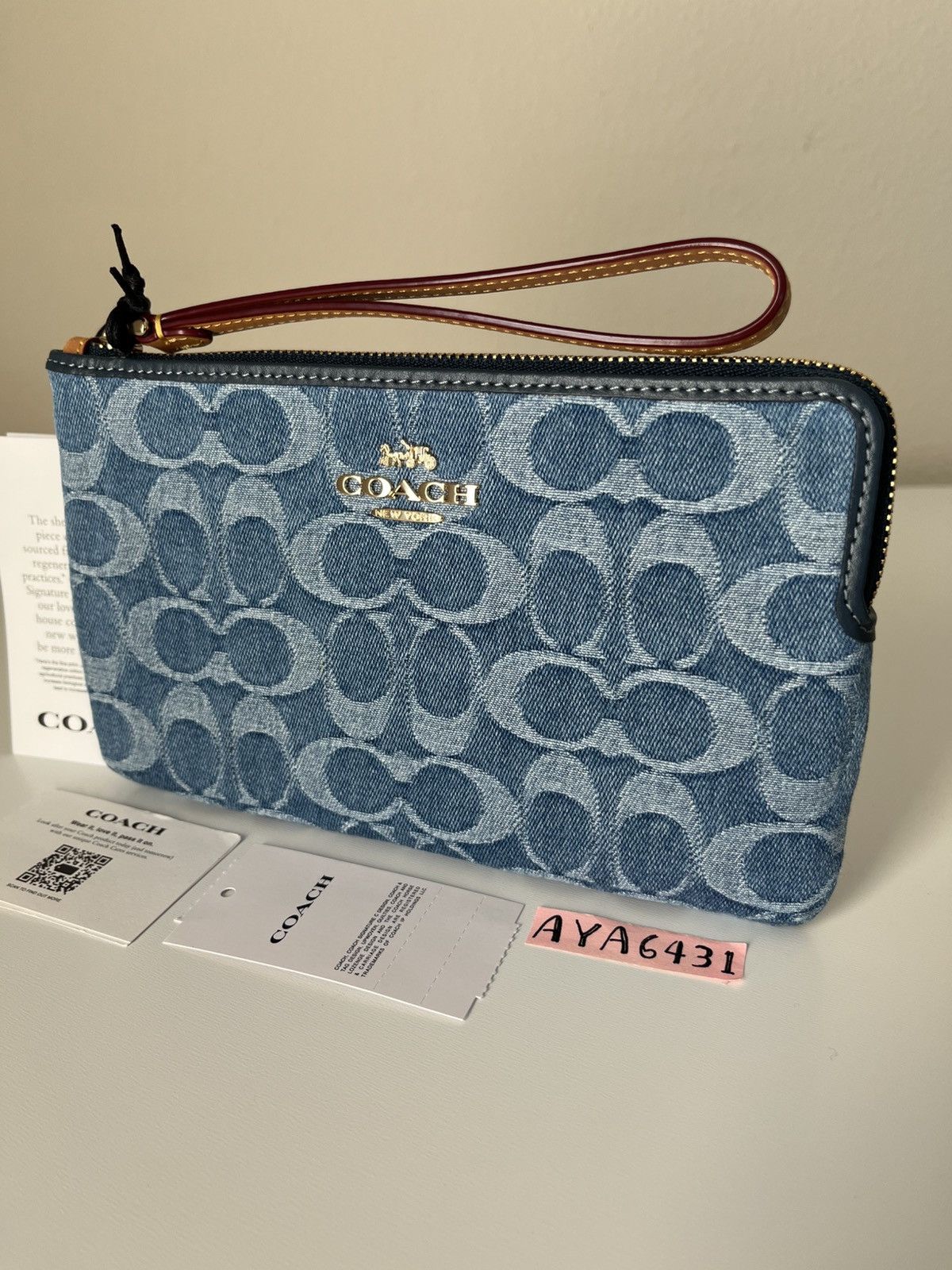 Coach Coach Large Corner Zip Wristlet Signature Denim Size ONE SIZE - 1 Thumbnail