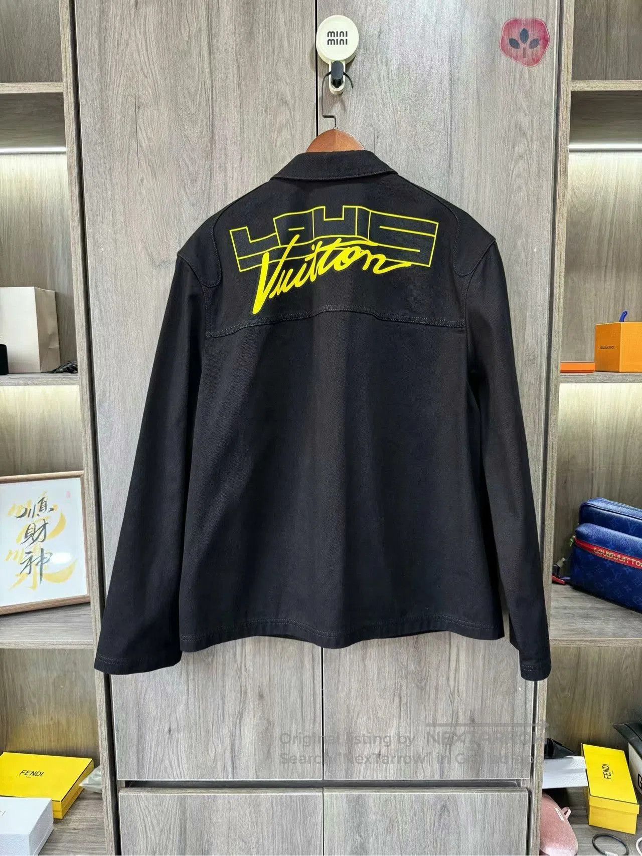 Louis Vuitton louis vuitton black logo denim jacket size 52. Size US L / EU 52-54 / 3 - 4 Thumbnail