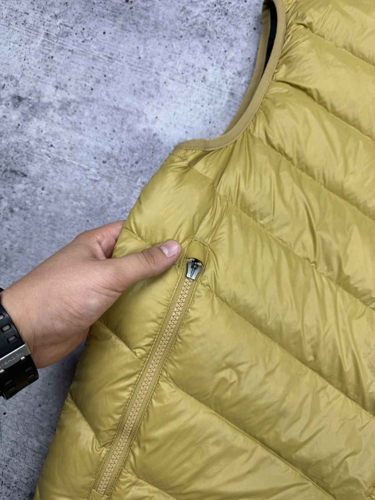 Nike Vintage Nike Y2K Style 90’s 700 Down Puffer Down Casual Vest Size US L / EU 52-54 / 3 - 8 Thumbnail