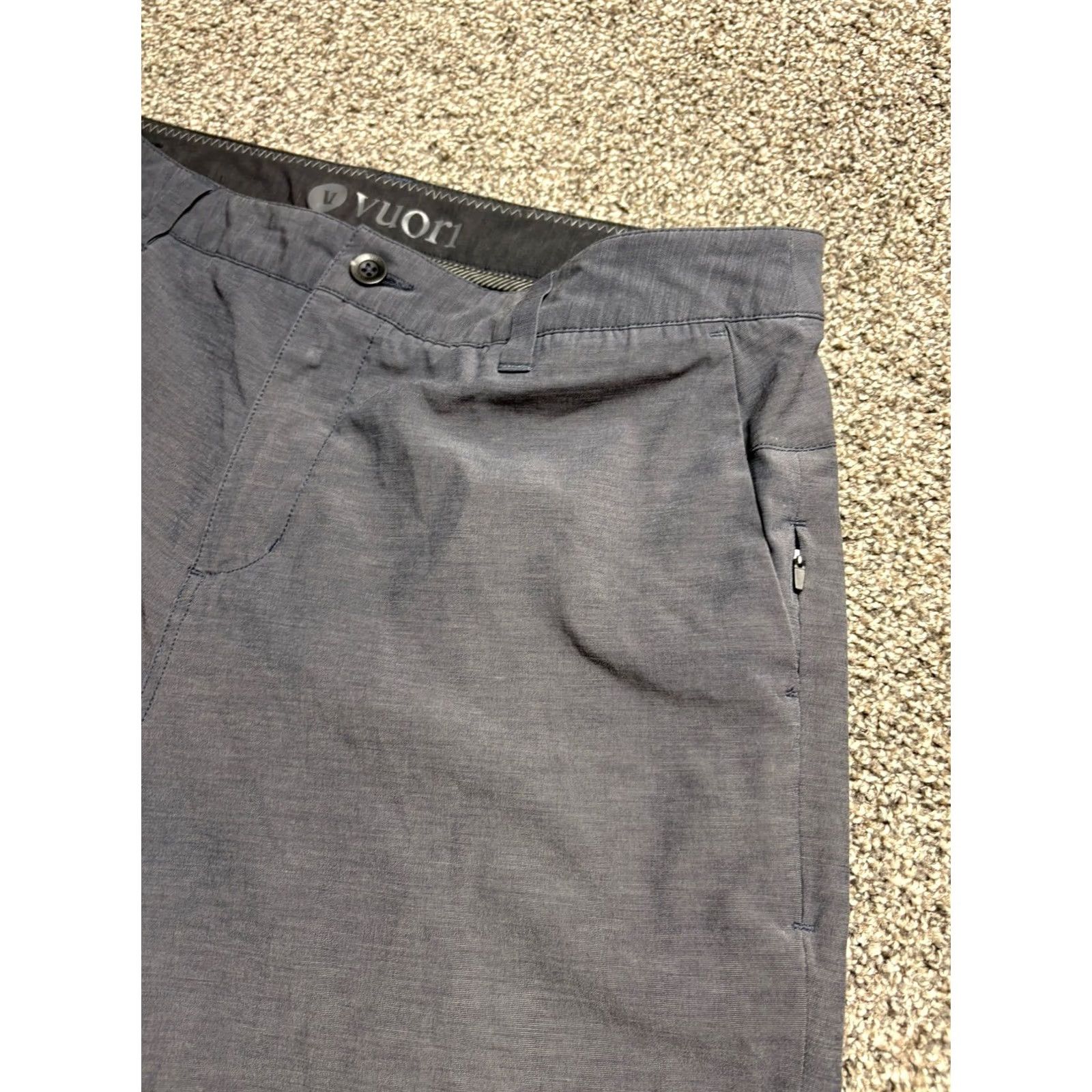 Vuori Vuori Aim Shorts Mens 34 Gray Performance Chino Stretch Golf V368 Size US 34 / EU 50 - 4 Thumbnail