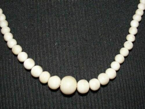 Designer Lovely Graduated Smooth Angel Skin Coral Beaded Necklace Size ONE SIZE - 2 Thumbnail
