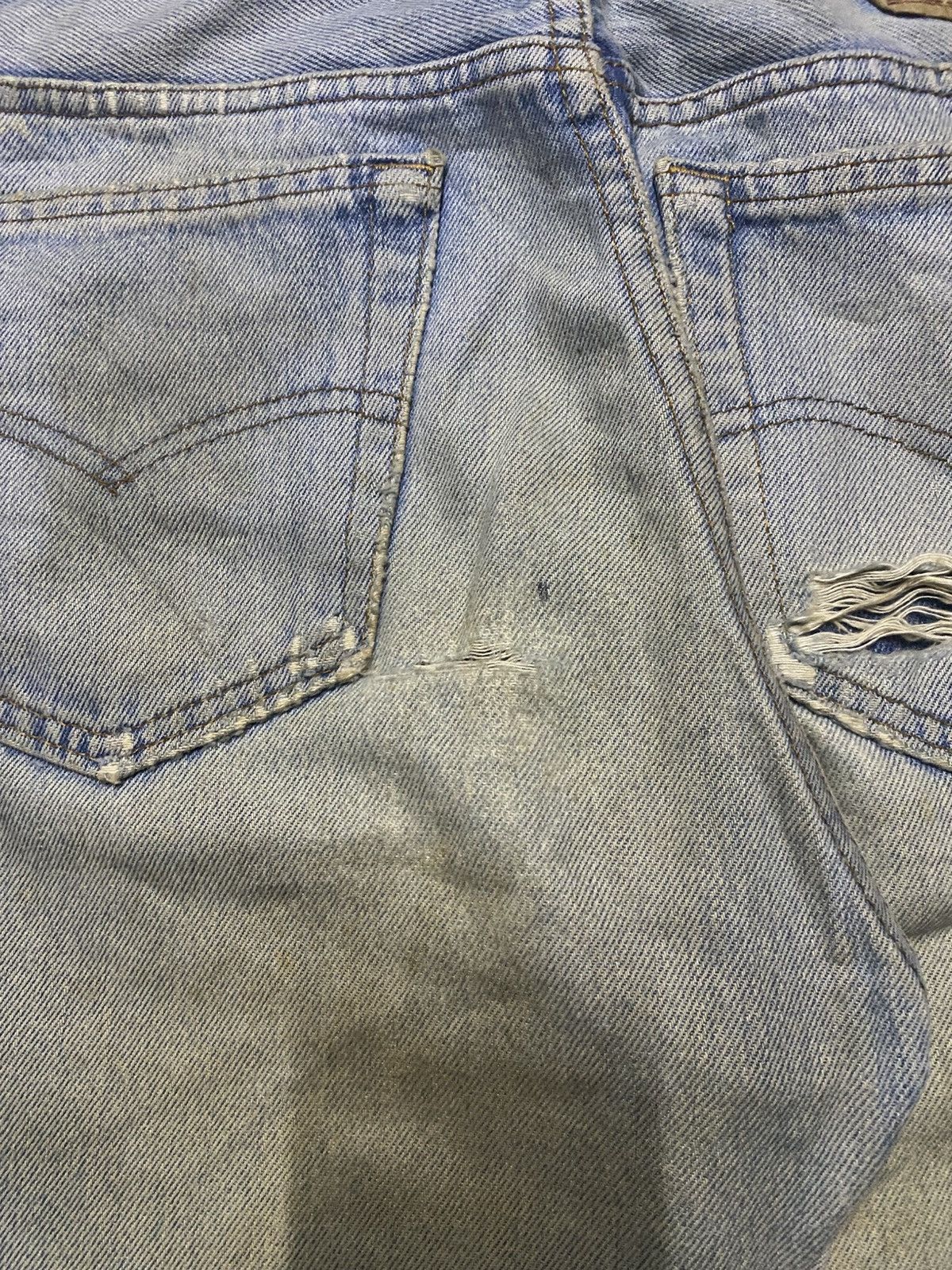 Levi's Vintage Levis 501xx 90s Grunge Distressed Jeans Size US 32 / EU 48 - 12 Thumbnail