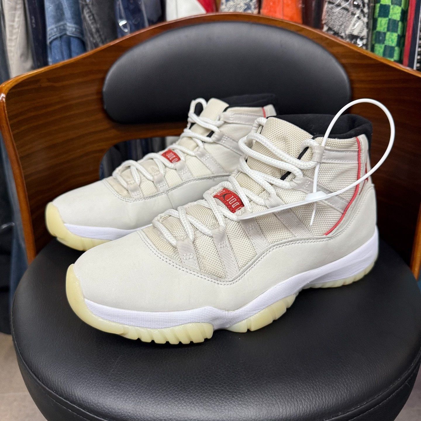 Nike Nike AJ11 Lowtop Sneakers 42.5 Men Size US 9.5 / EU 42-43 - 1 Thumbnail
