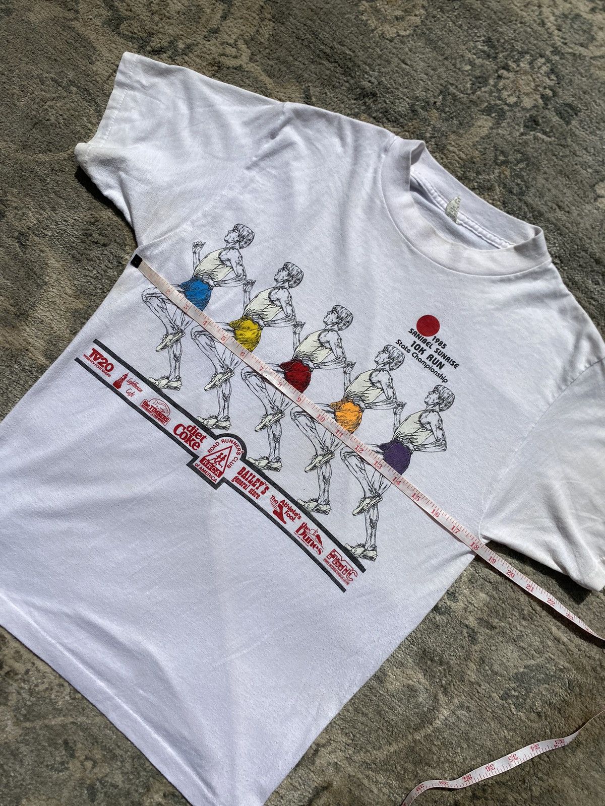 Other 1985 Single Stitch White Marathon Runner Graphic Tee Large Size US L / EU 52-54 / 3 - 8 Thumbnail