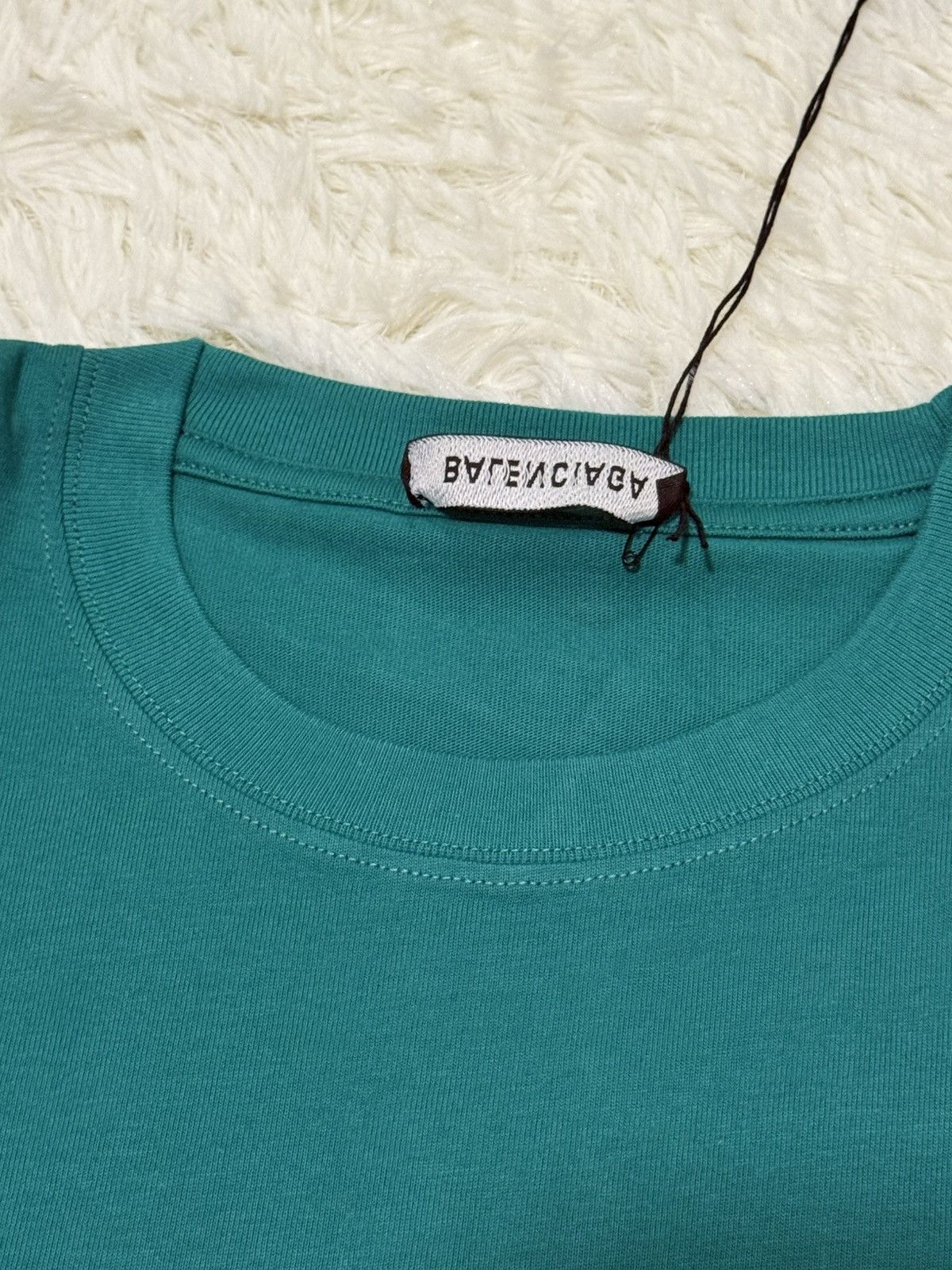 Balenciaga Balenciaga deep gree t shirt Size US L / EU 52-54 / 3 - 5 Thumbnail