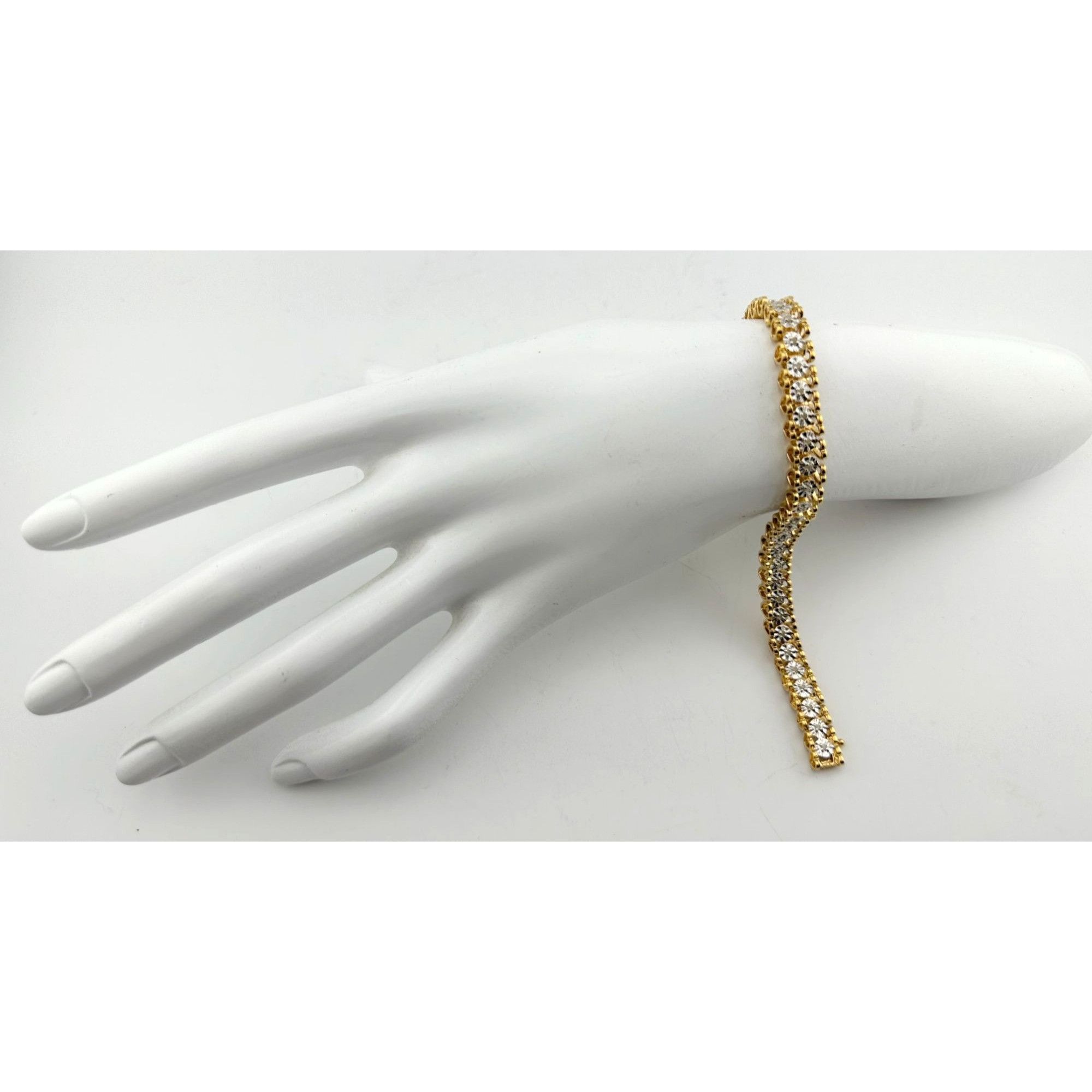 Other 1/2 Carat Diamond Bracelet w Heart Pattern on Side 14kt Gold Size ONE SIZE - 2 Thumbnail
