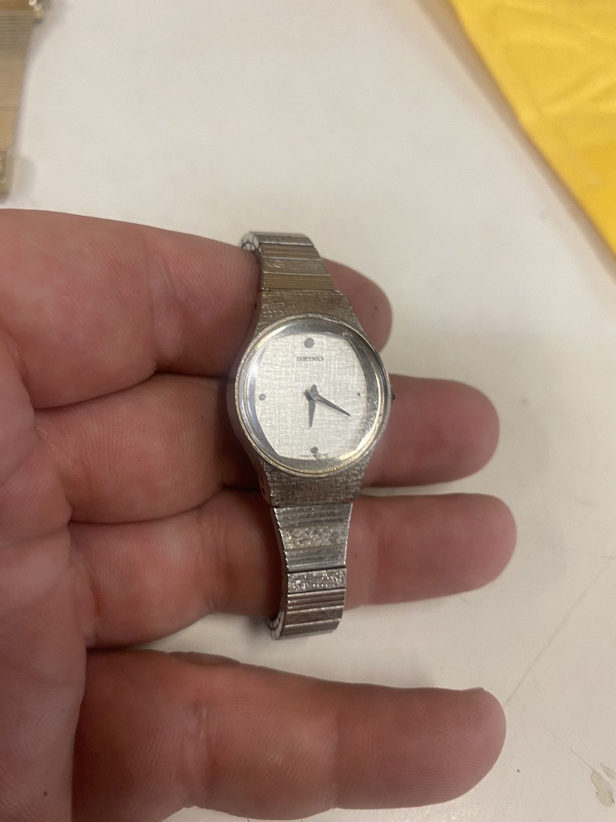 Seiko Vintage Seiko 11-8260 Mechanical Silver Women’s watch! Size ONE SIZE - 2 Thumbnail