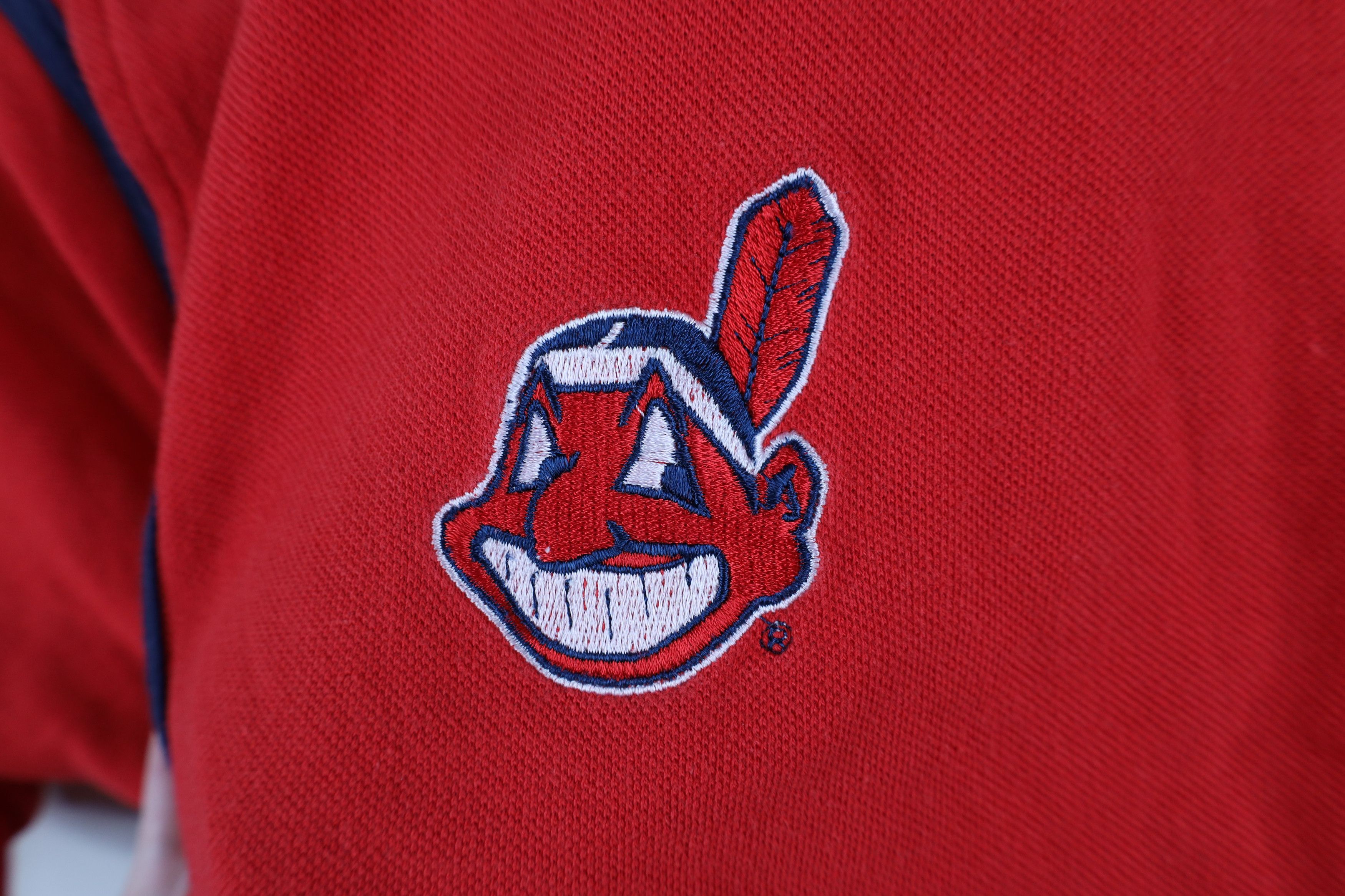 Vintage Vintage 90s Wahoo Cleveland Indians Baseball Jersey Red Size US L / EU 52-54 / 3 - 5 Thumbnail