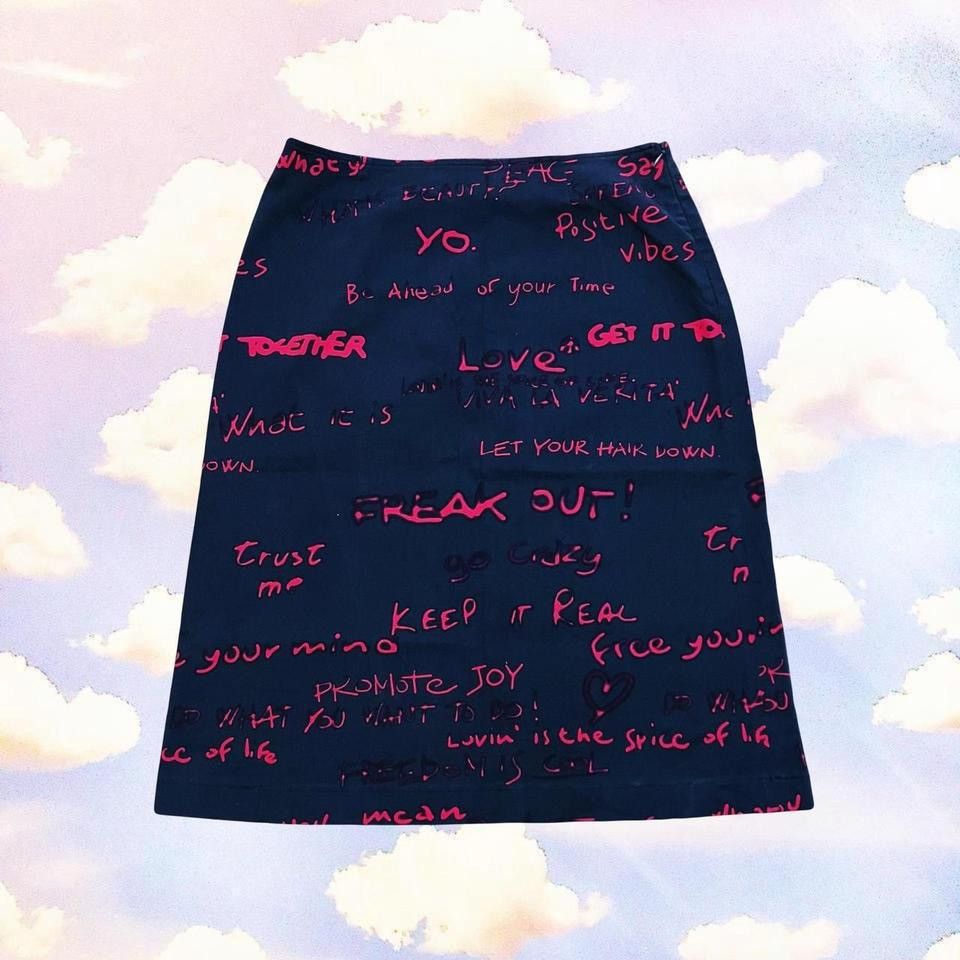 Moschino Y2K Moschino Jeans Charcoal Red Writing Grunge Skirt Size 28" / US 6 / IT 42 - 2 Thumbnail