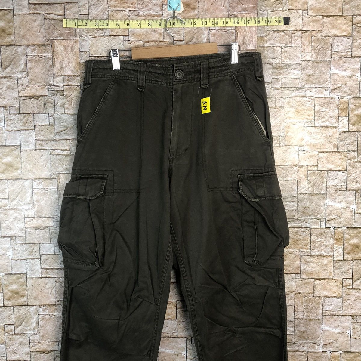 Japanese Brand Real Crush Dark Brown Cargo Multipocket Pants #A79 Size US 31 - 2 Thumbnail