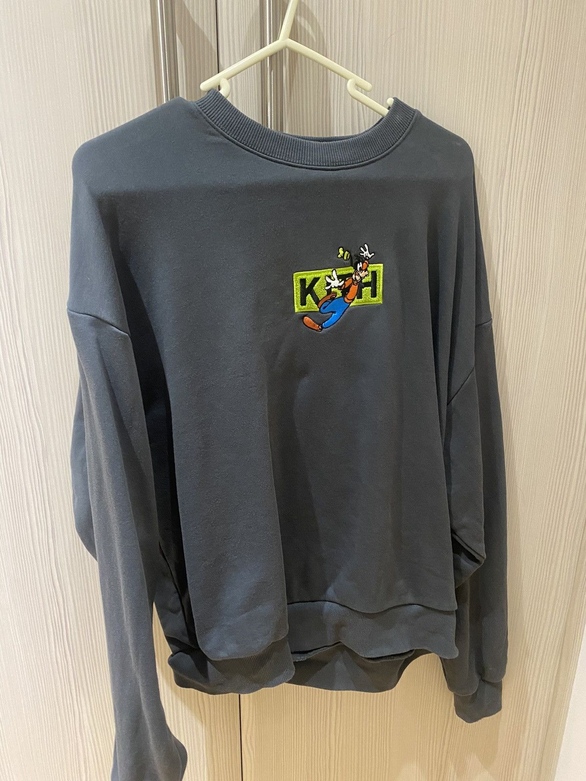 Kith Kith x Disney Sweatshirt (Goofy) Size US S / EU 44-46 / 1 - 1 Thumbnail