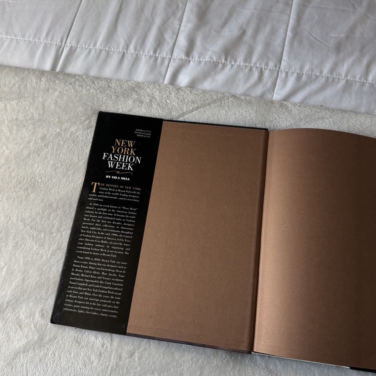 Other New York Fashion Week Book Size ONE SIZE - 3 Thumbnail