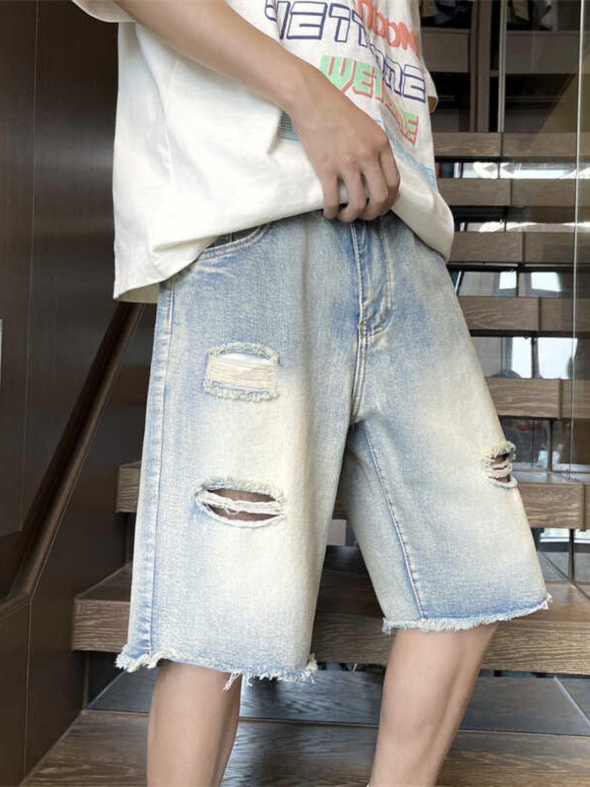 Retro loose distressed washed denim shorts