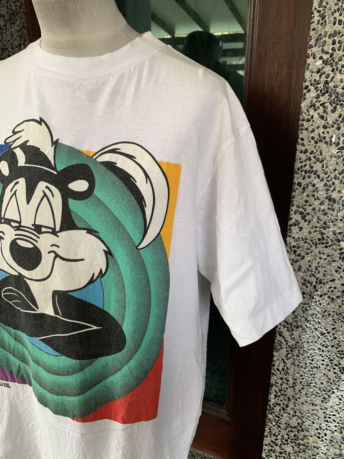 Vintage 90s Pepe Le Pew Looney Tunes Warner Bros T shirt Short Sleeve T Shirts