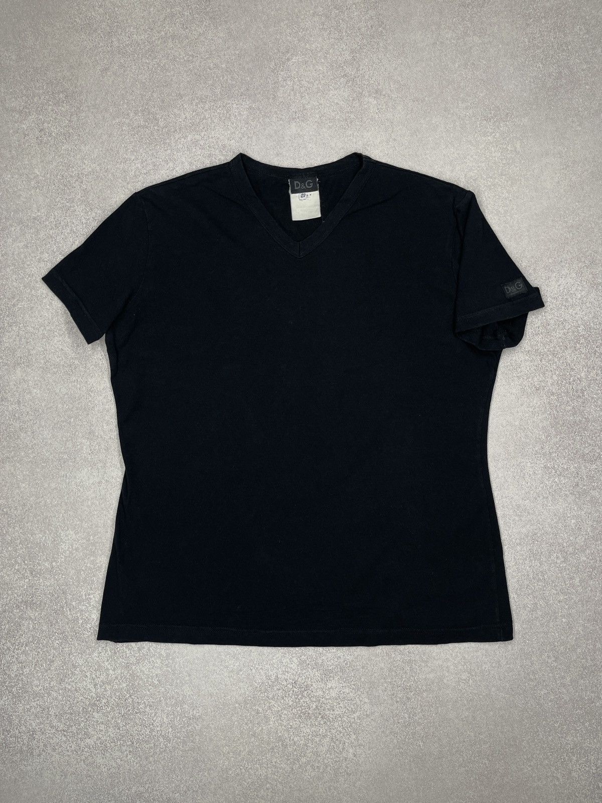 Dolce & Gabbana Vintage Dolce & Gabbana D&G V-Neck T-Shirt Black Size L / US 10 / IT 46 - 2 Thumbnail