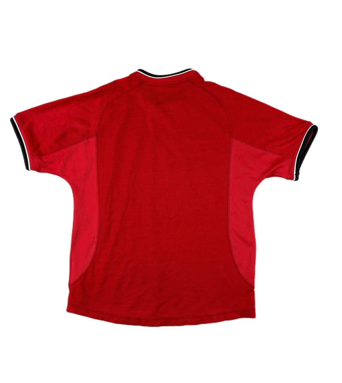 Umbro Manchester United vintage Umbro 2000/02 soccer jersey red Size US XXS / EU 40 - 2 Thumbnail
