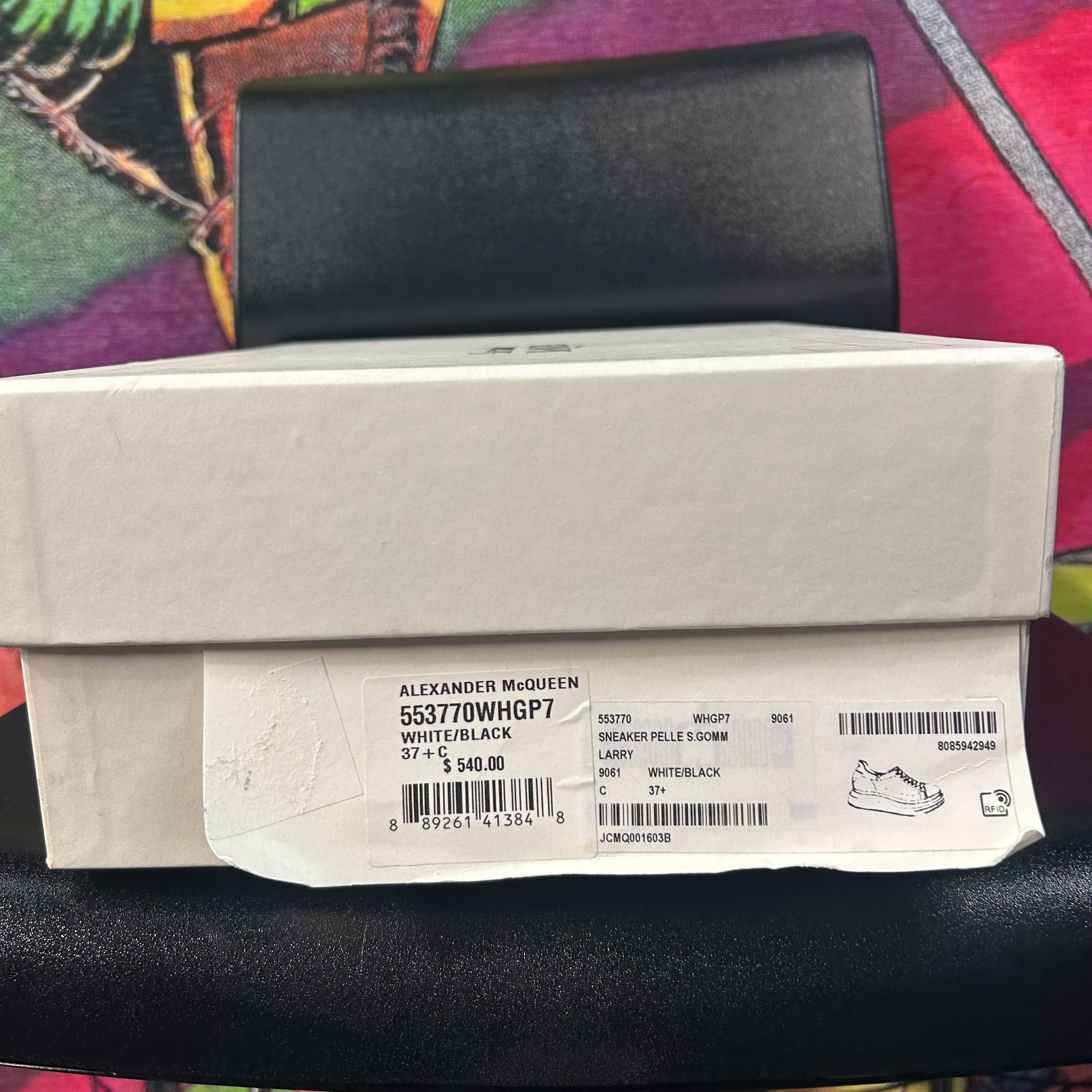 Alexander McQueen Alexander McQueen Oversized Sneakers Black White Size 37.5 Size US 5 / EU 37 - 9 Thumbnail
