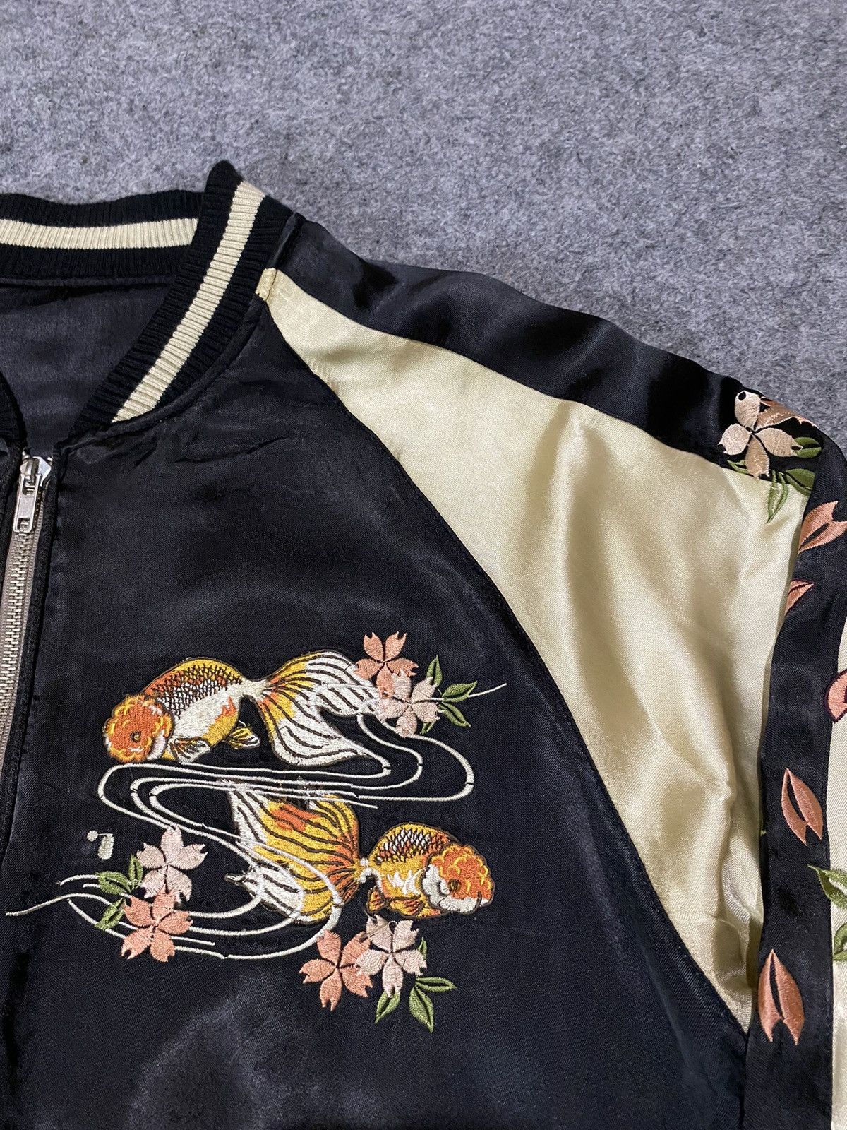 Japanese Brand Vintage Sukajan Koi Embroidery Souvenir Jacket Size US L / EU 52-54 / 3 - 8 Thumbnail