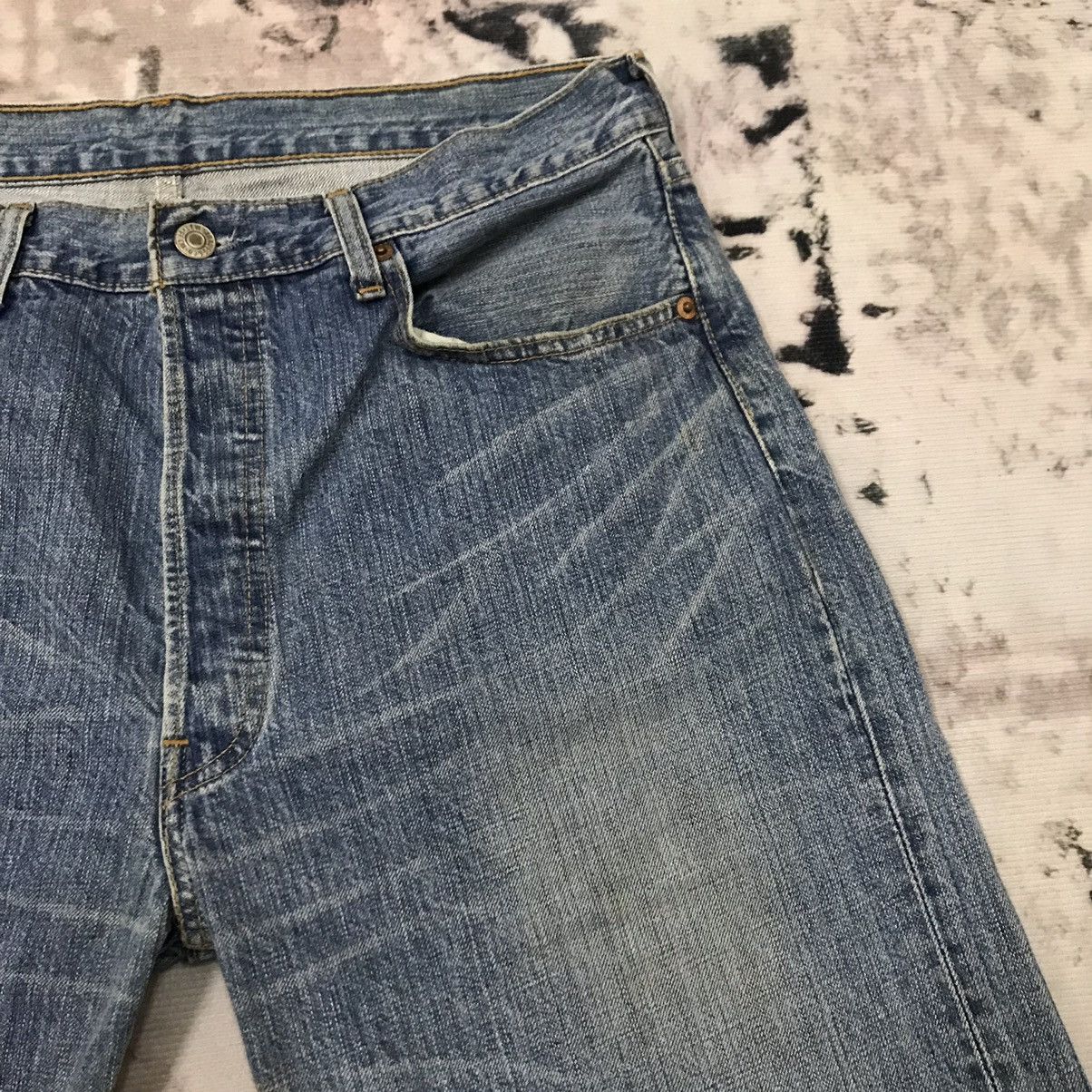 Levi's Vintage Clothing Vintage Levis 501 Button Up Distressed Denim Jeans Short Size US 32 / EU 48 - 4 Thumbnail