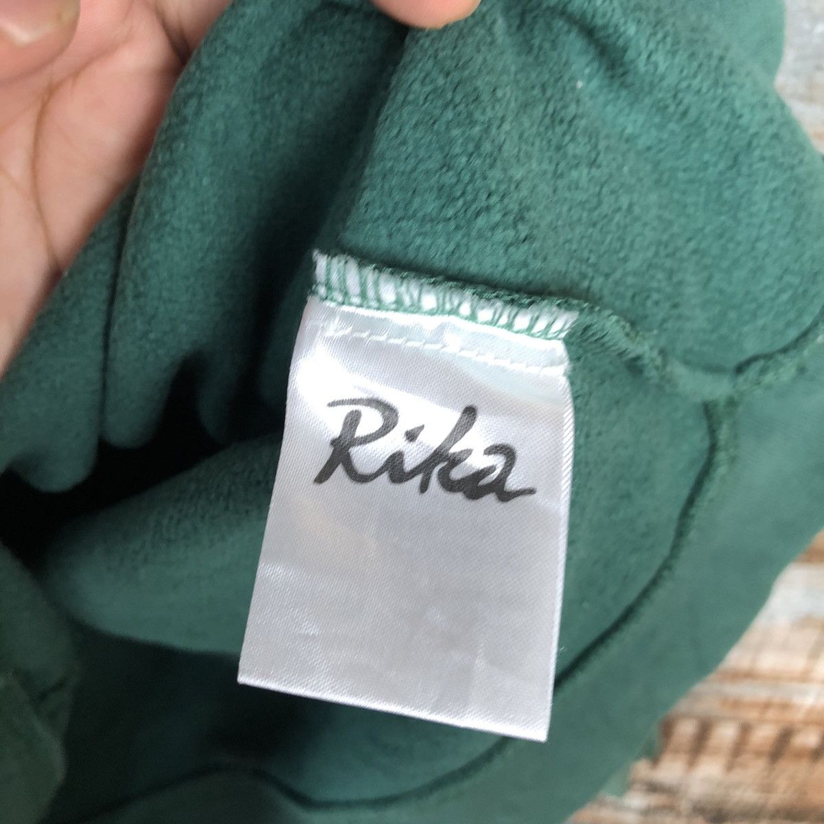 Japanese Brand × Vintage Rina Love Green Sweatshirt #A1919 Size US XS / EU 42 / 0 - 13 Thumbnail